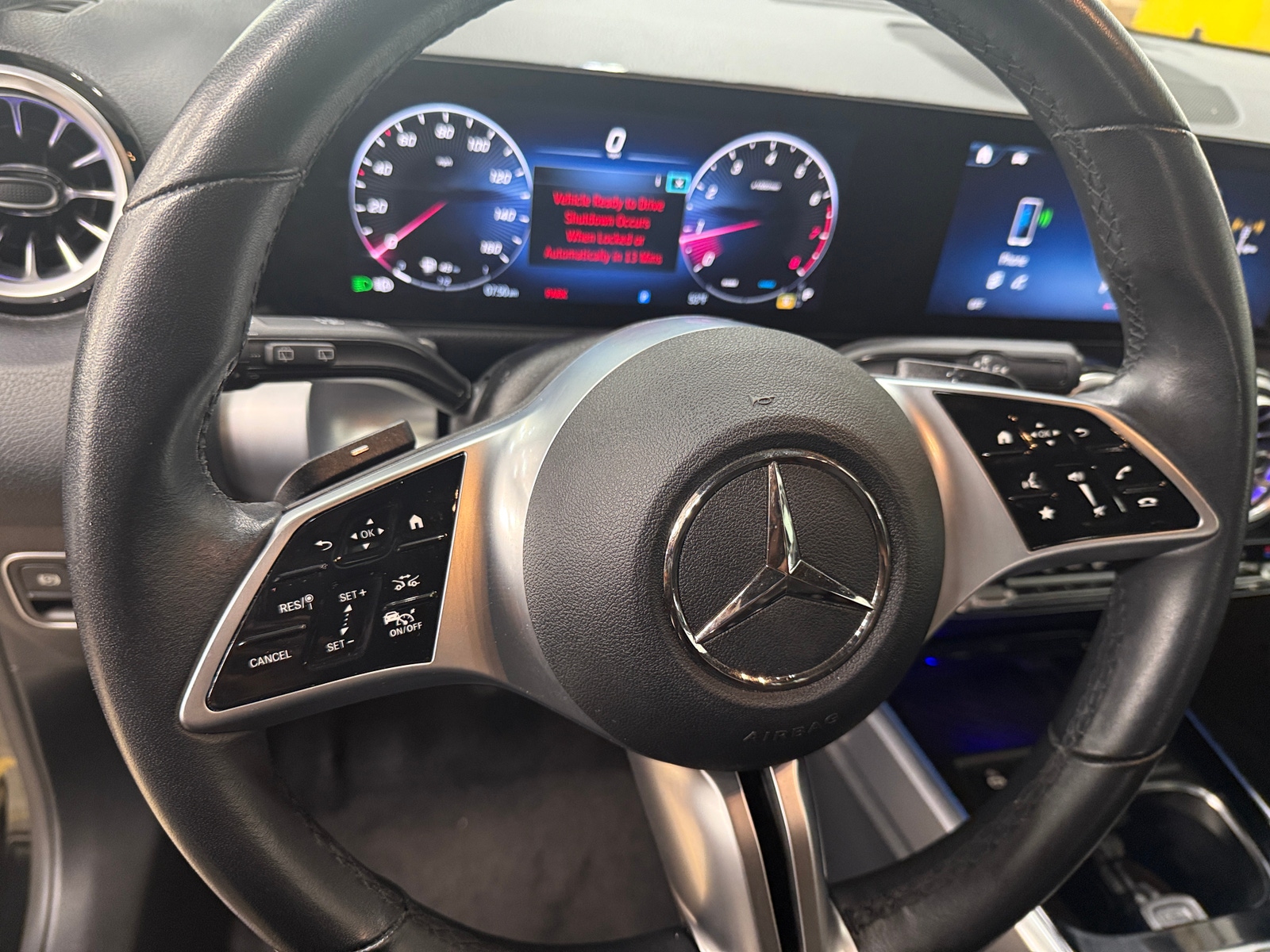 Thumbnail: 2024 Mercedes-Benz GLB - 4