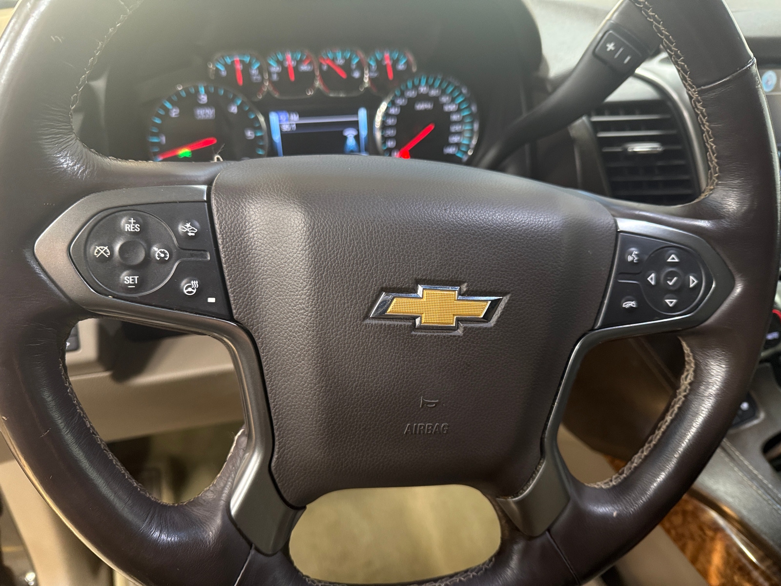 Thumbnail: 2018 Chevrolet Tahoe - 4