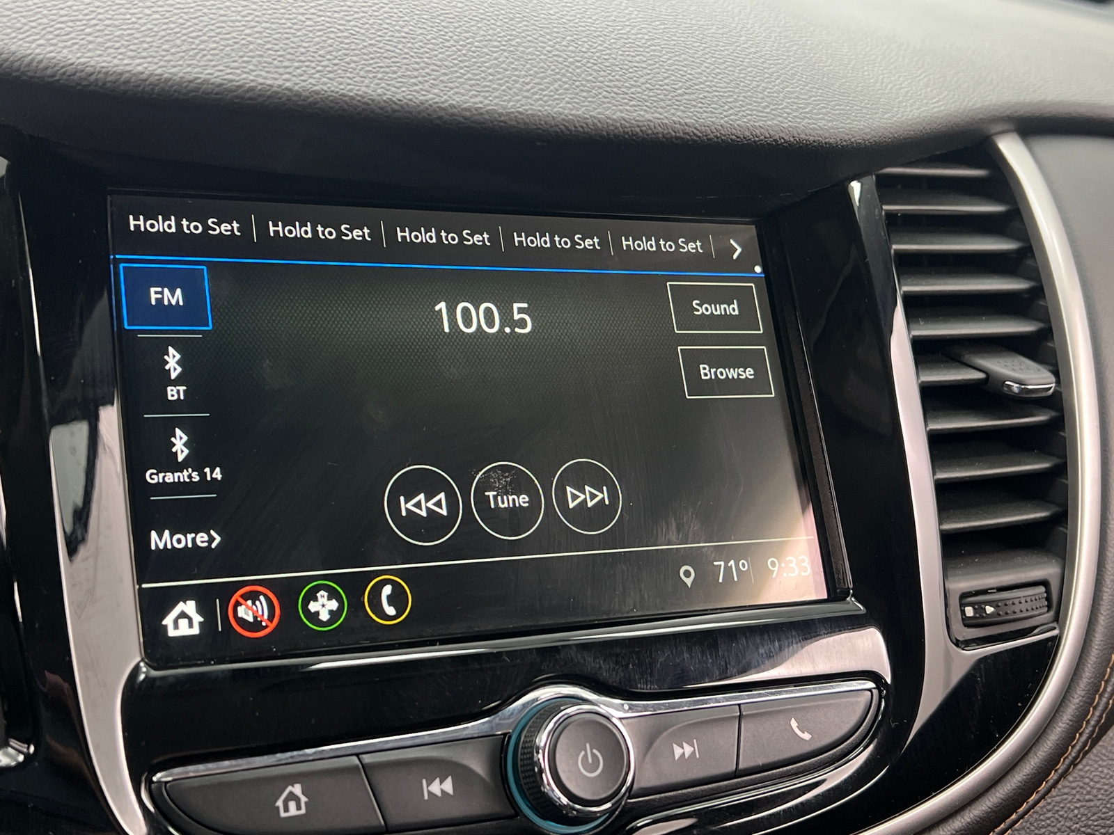 Thumbnail: 2019 Chevrolet Trax - 4