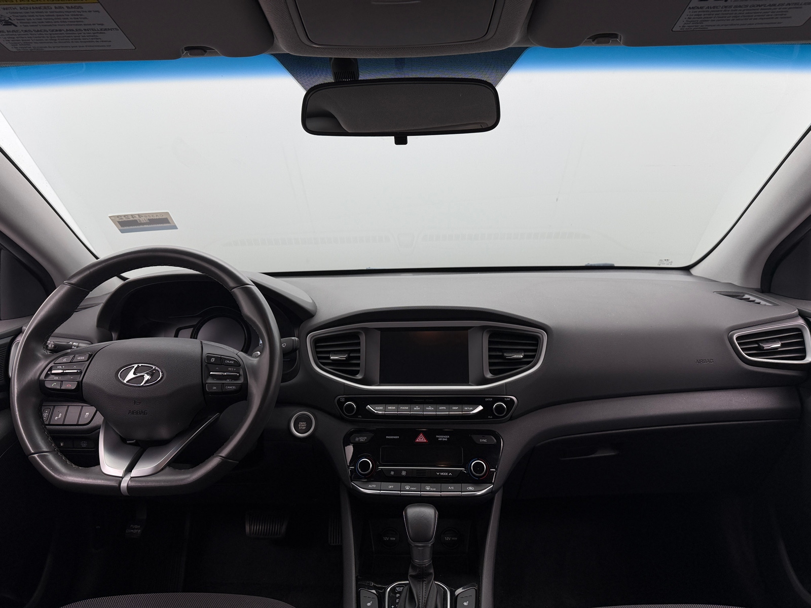 Thumbnail: 2018 Hyundai Ioniq - 3