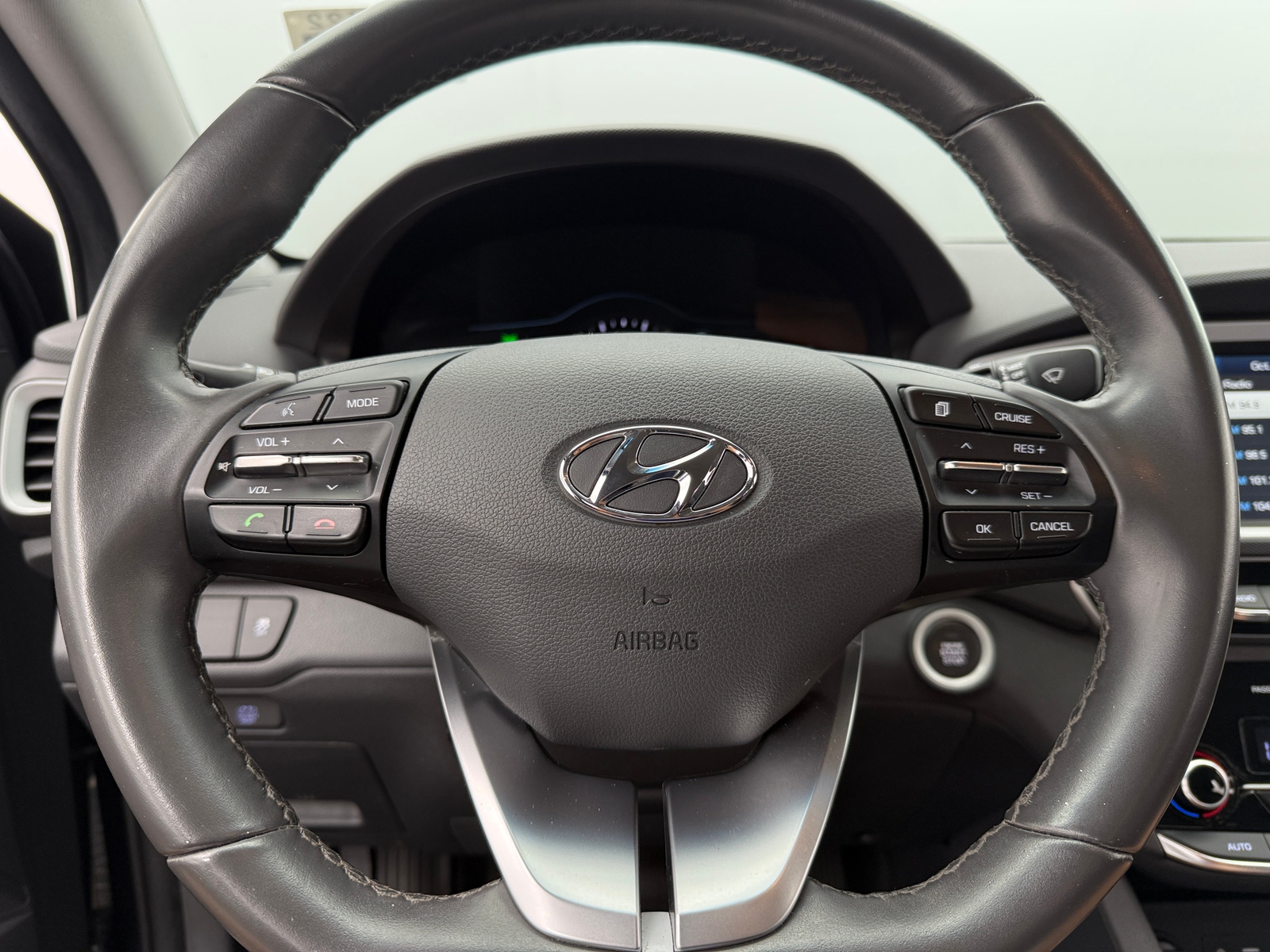 Thumbnail: 2018 Hyundai Ioniq - 5