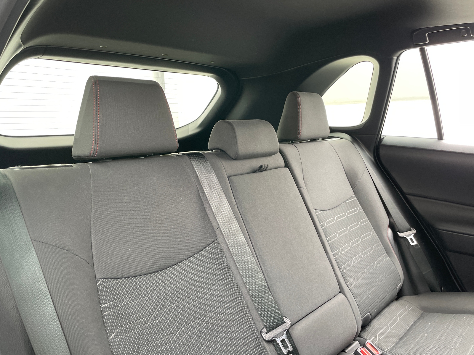 Thumbnail: 2021 Toyota RAV4 - 6