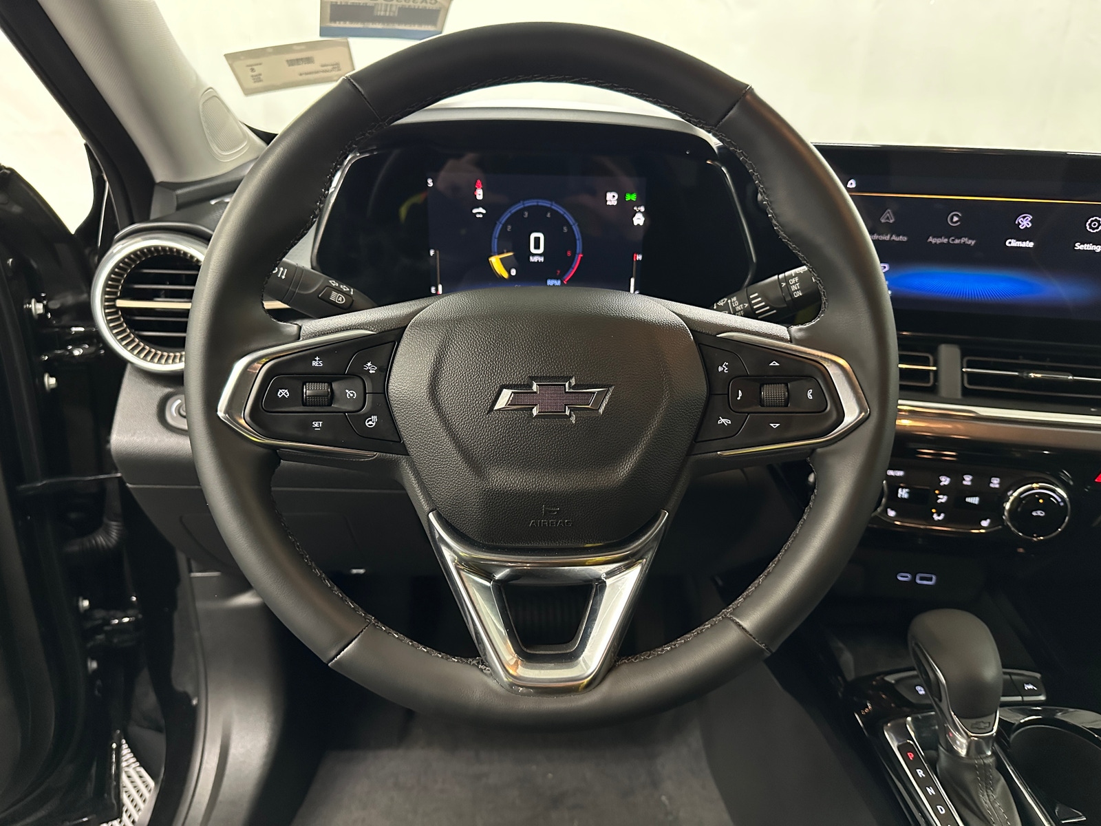 Thumbnail: 2025 Chevrolet Trax - 4