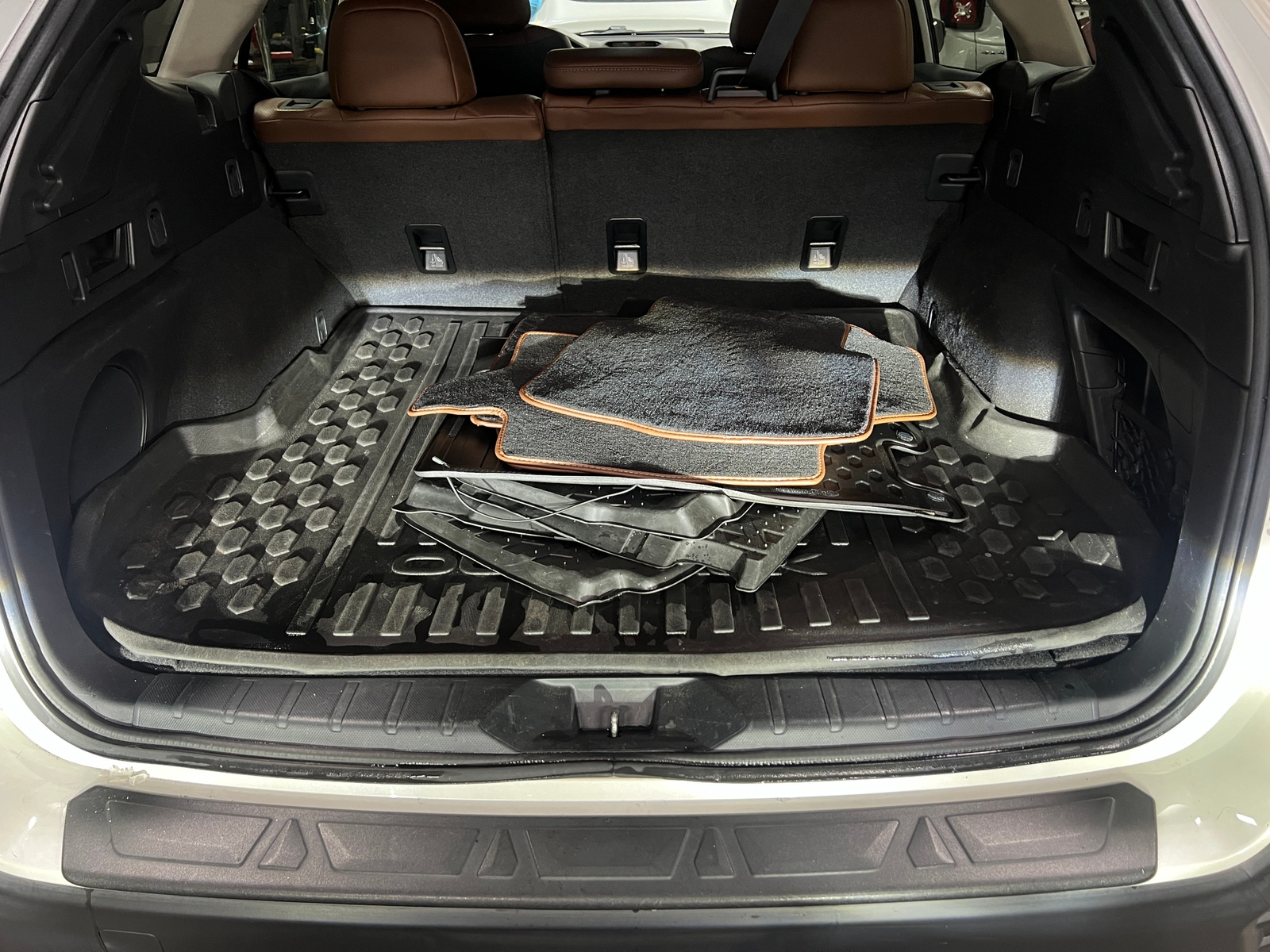 Thumbnail: 2020 Subaru Outback - 6