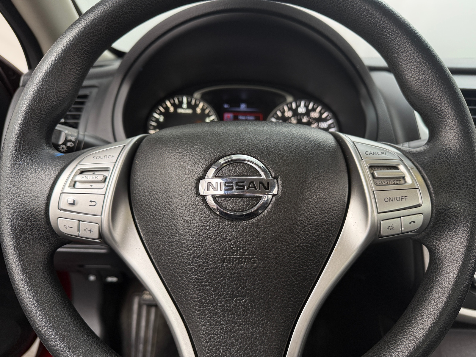 Thumbnail: 2017 Nissan Altima - 5