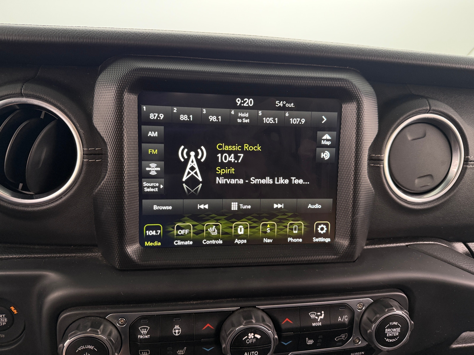 Thumbnail: 2023 Jeep Wrangler - 3