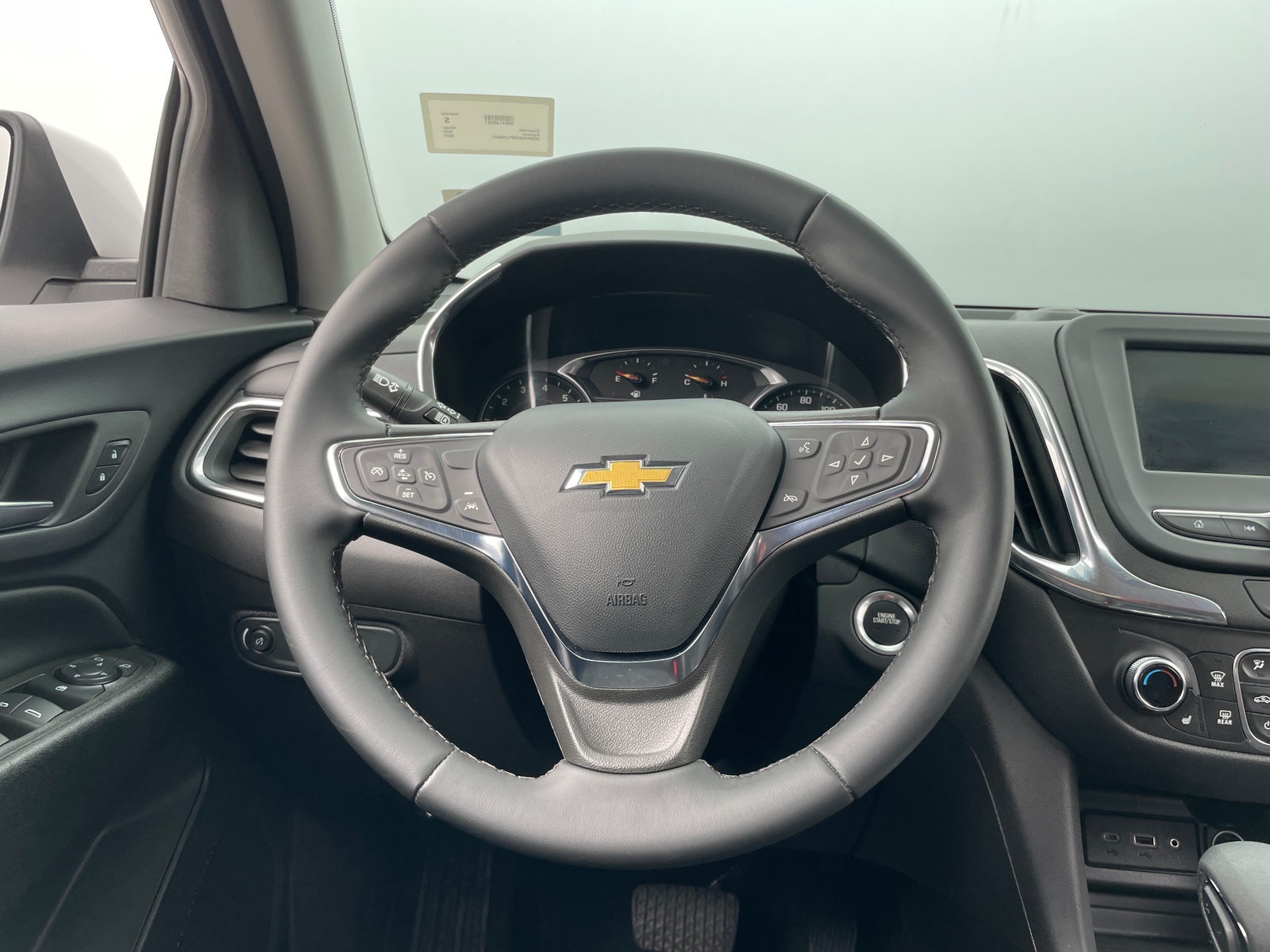 Thumbnail: 2023 Chevrolet Equinox - 5