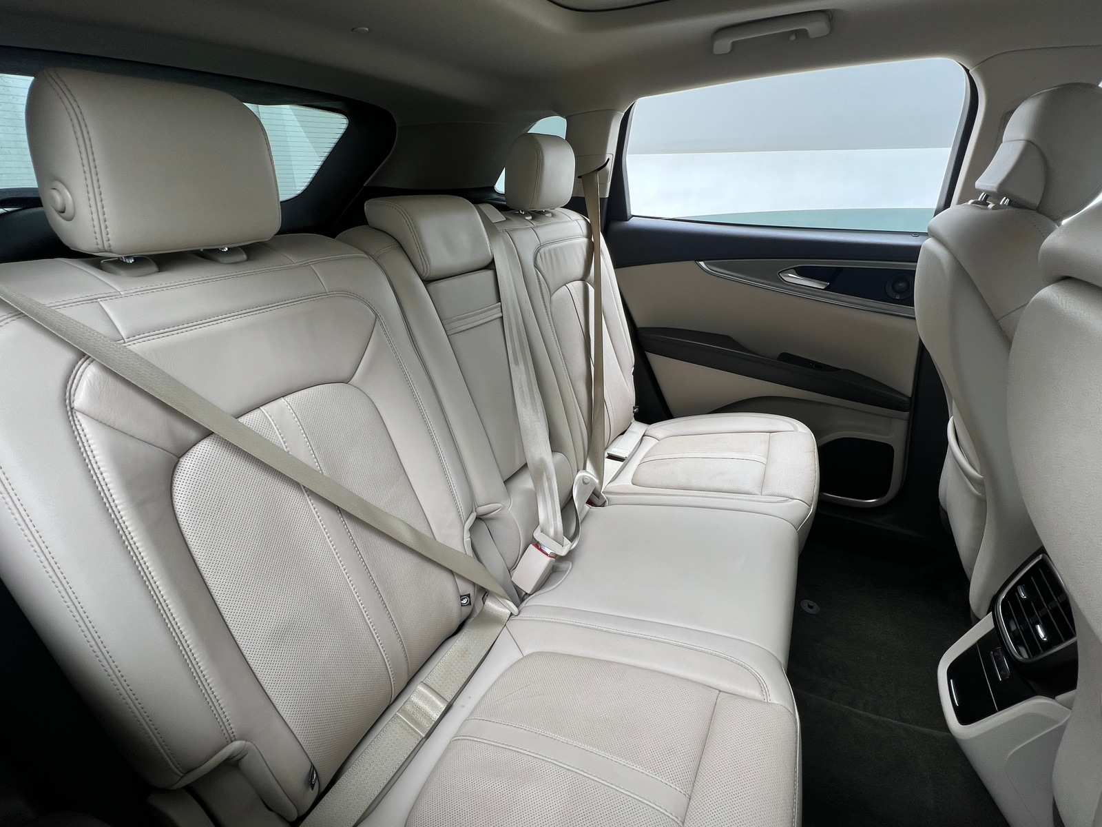 Thumbnail: 2020 Lincoln Nautilus - 5