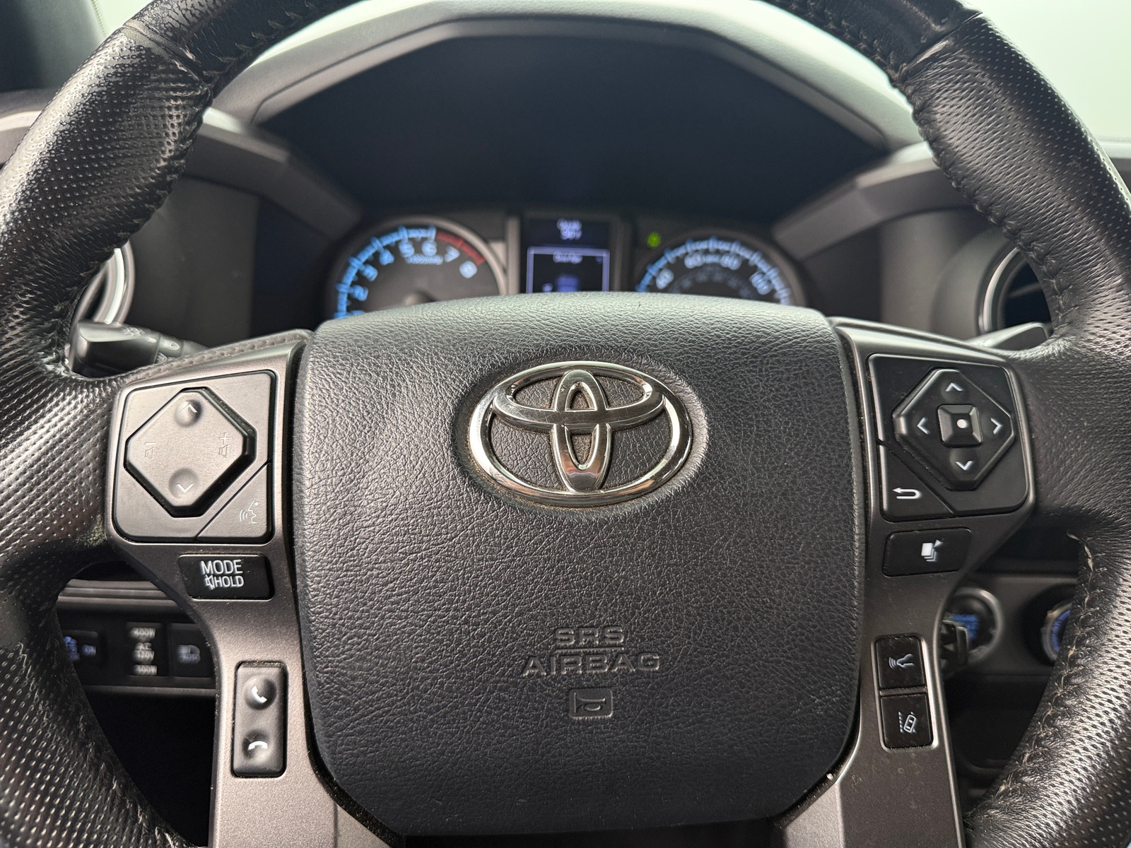 Thumbnail: 2019 Toyota Tacoma - 5