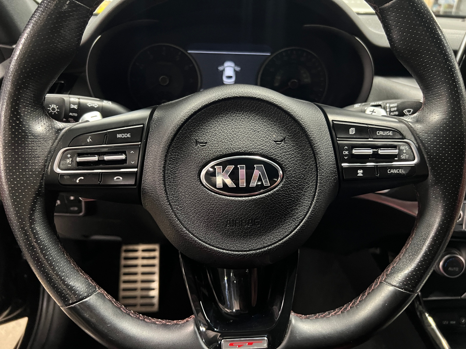 Thumbnail: 2018 Kia Stinger - 4