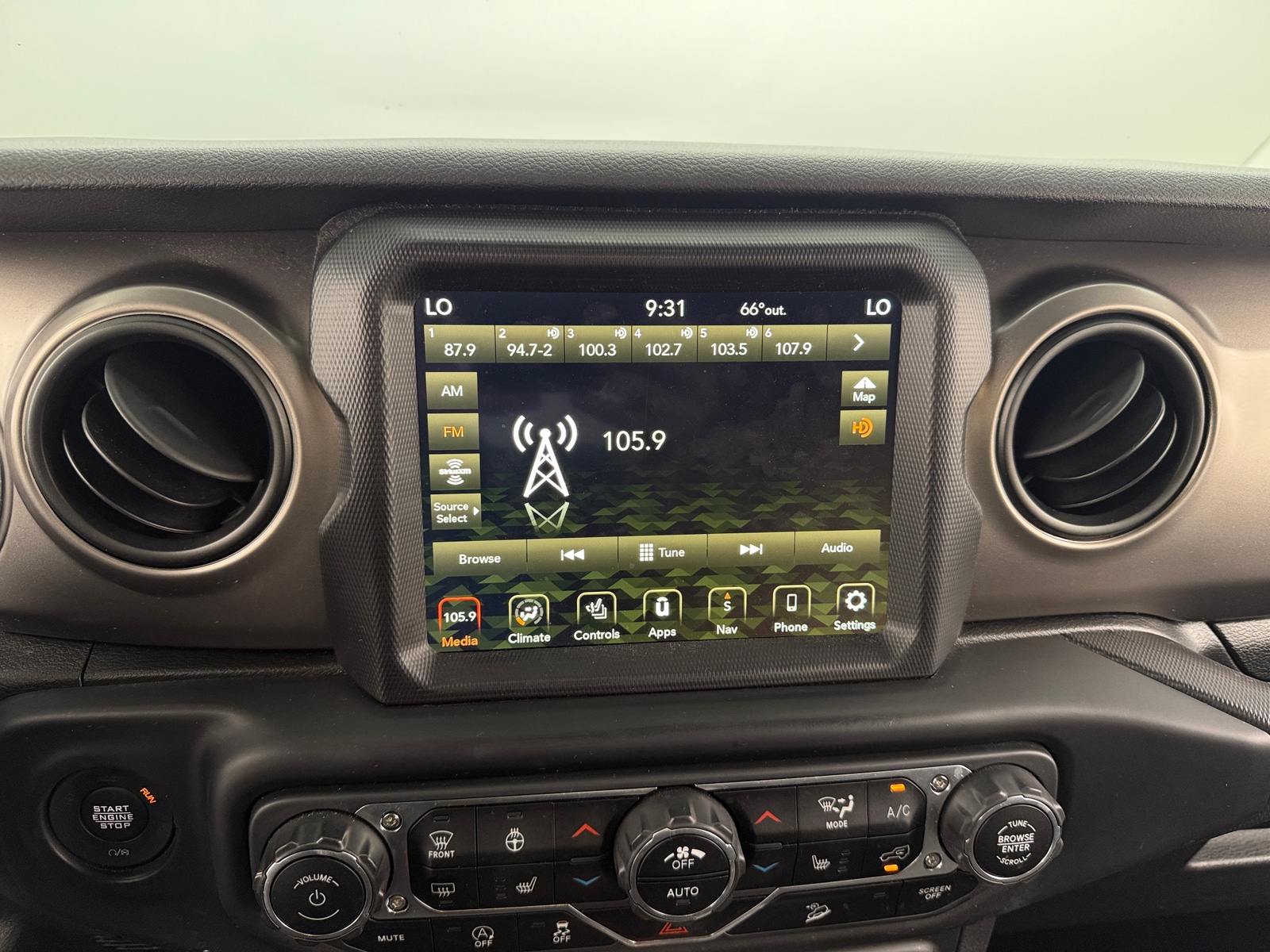 Thumbnail: 2020 Jeep Wrangler - 4
