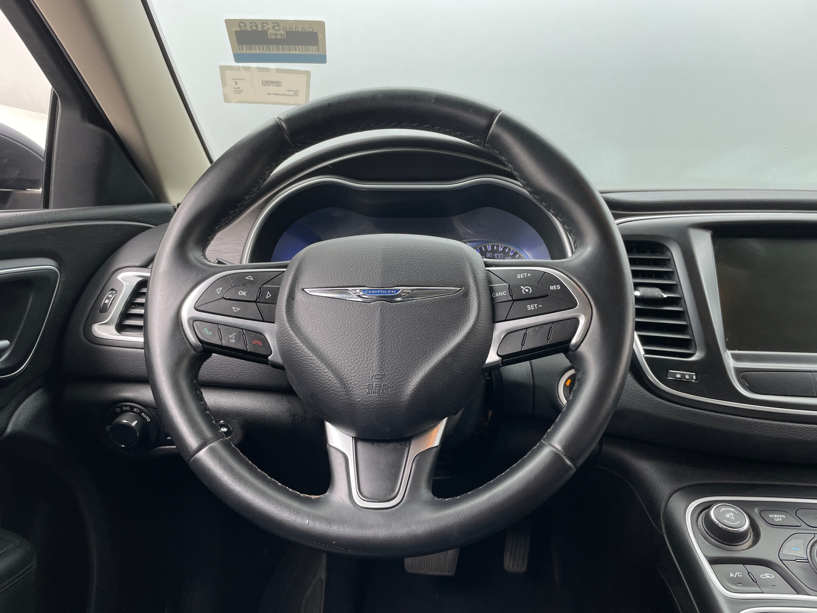 Thumbnail: 2017 Chrysler 200 - 4