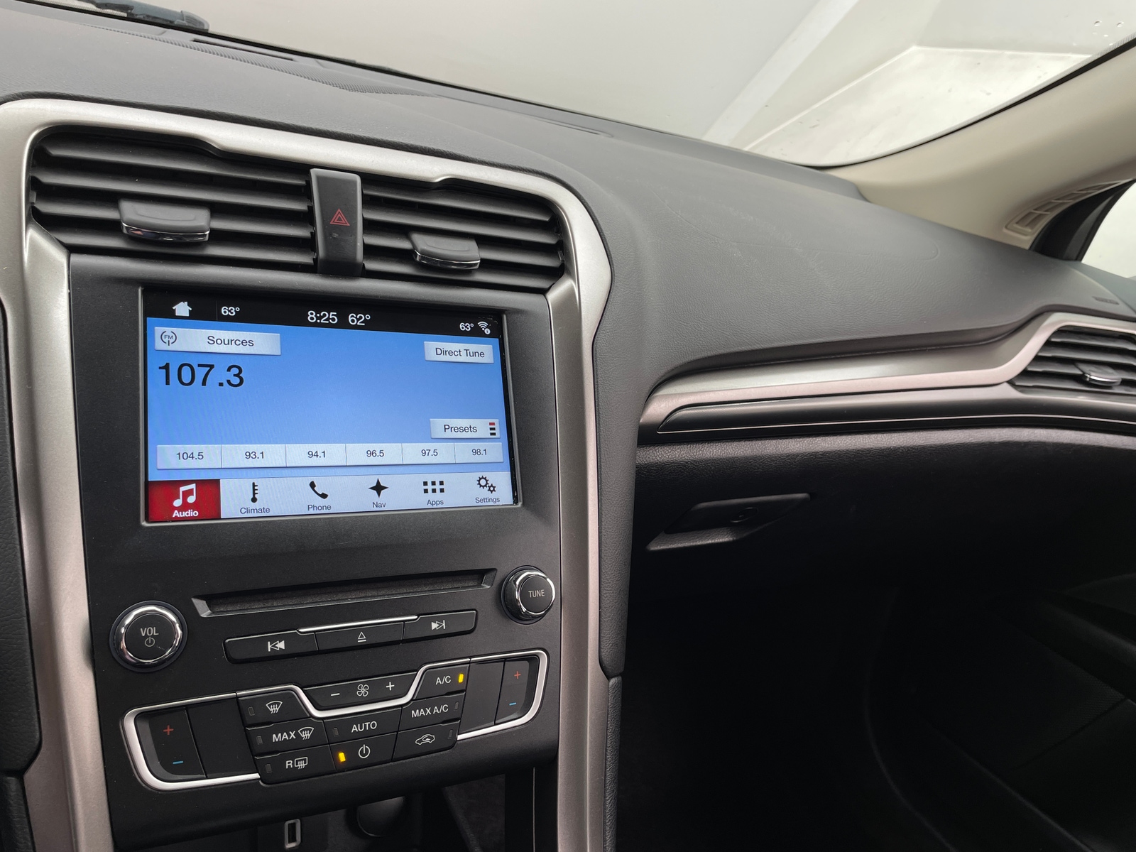 Thumbnail: 2017 Ford Fusion - 4
