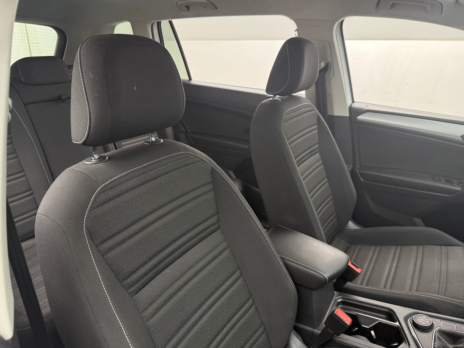 Thumbnail: 2022 Volkswagen Tiguan - 2