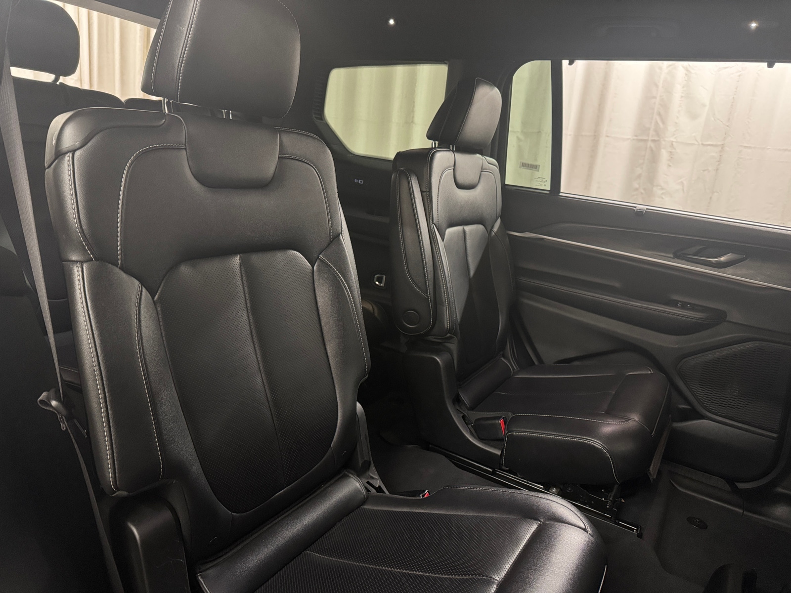 Thumbnail: 2024 Jeep Grand Cherokee L - 5