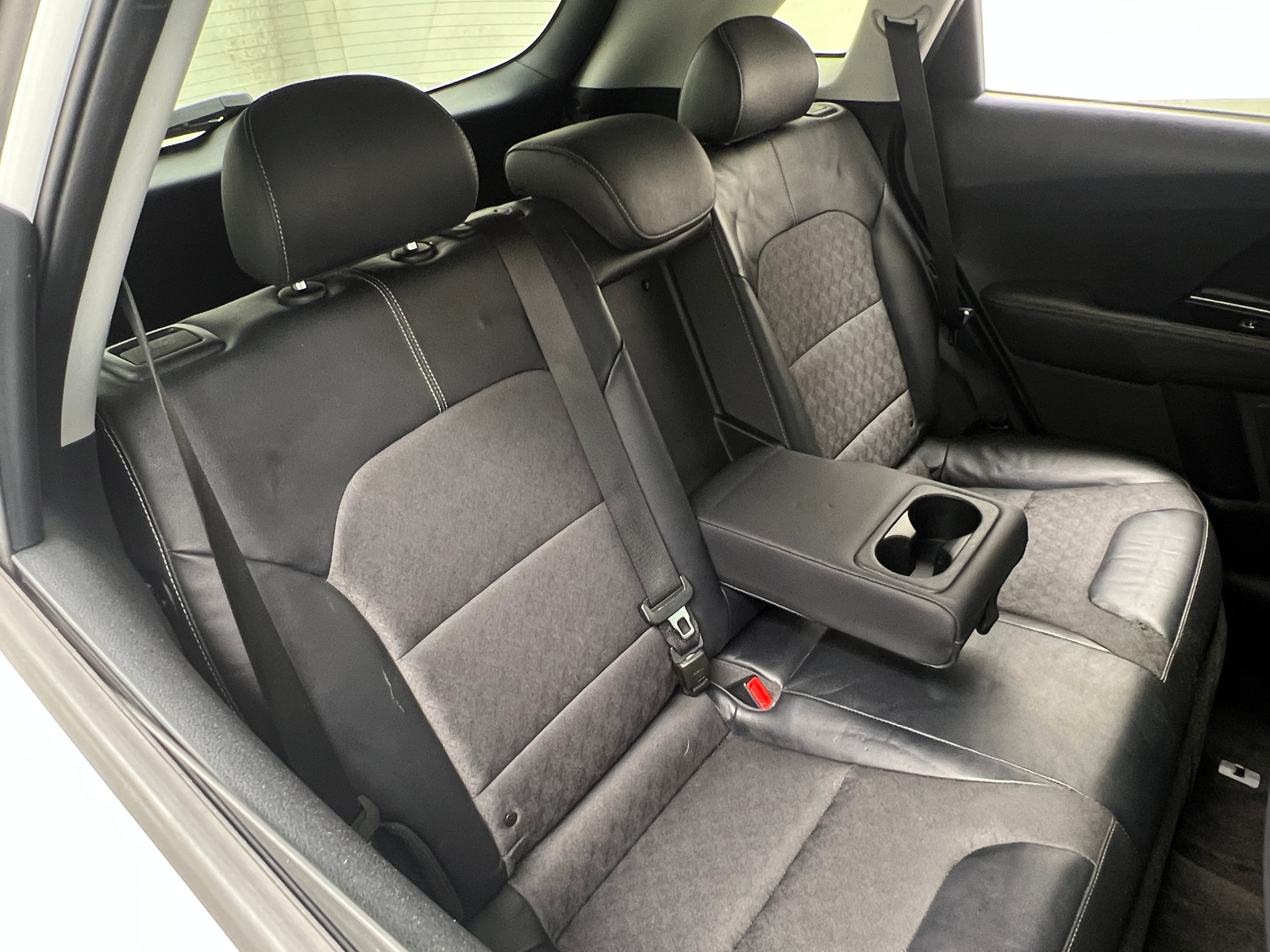 Thumbnail: 2017 Kia Niro - 5