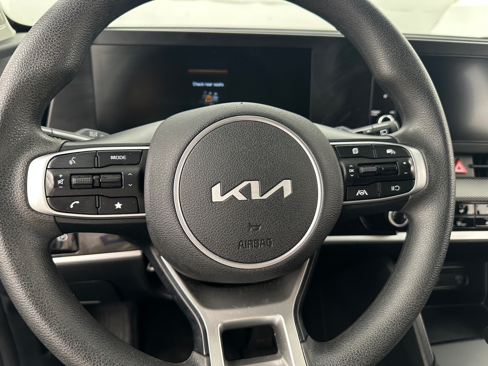 Thumbnail: 2025 Kia Sportage - 5