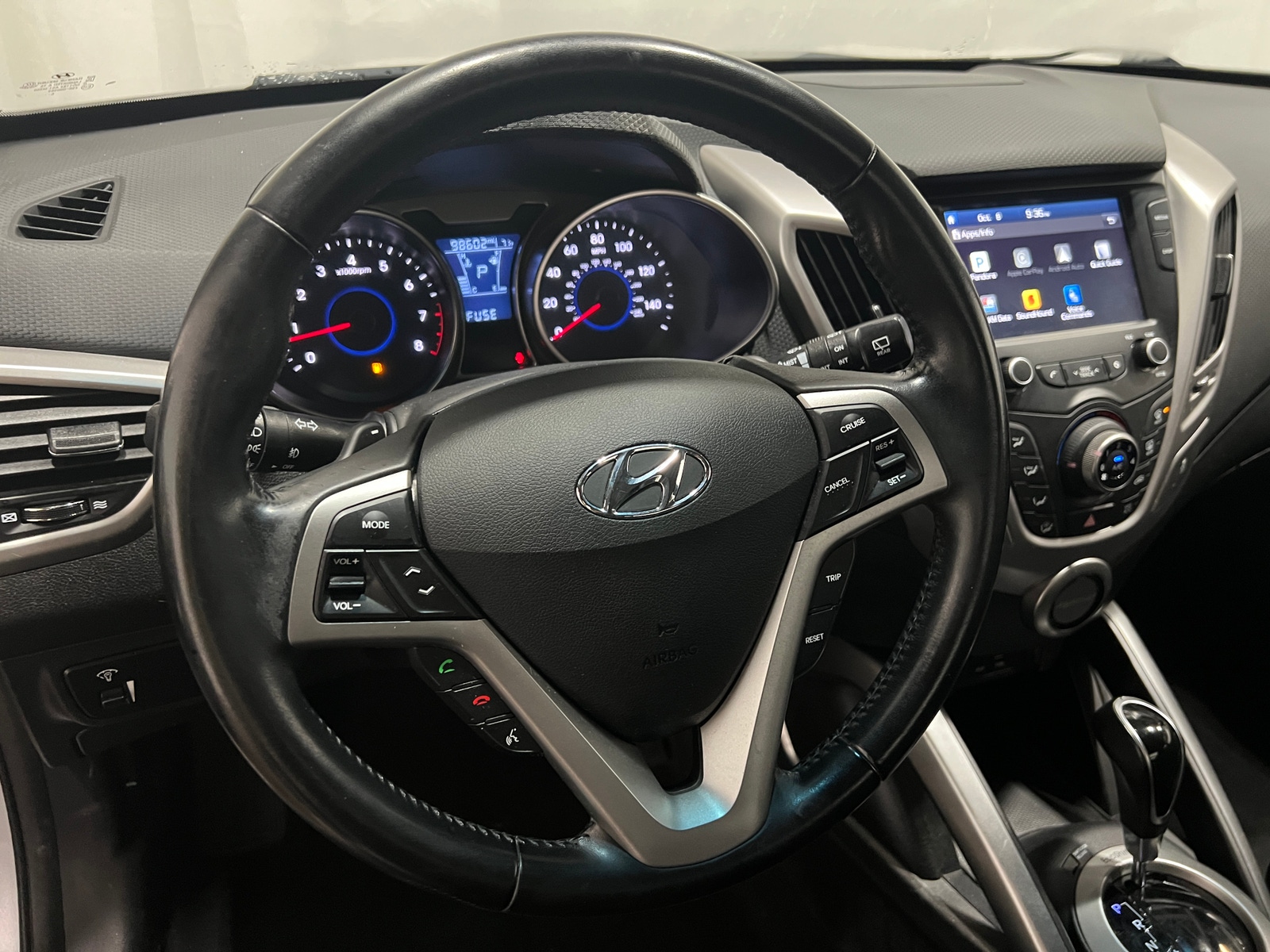 Thumbnail: 2017 Hyundai Veloster - 4