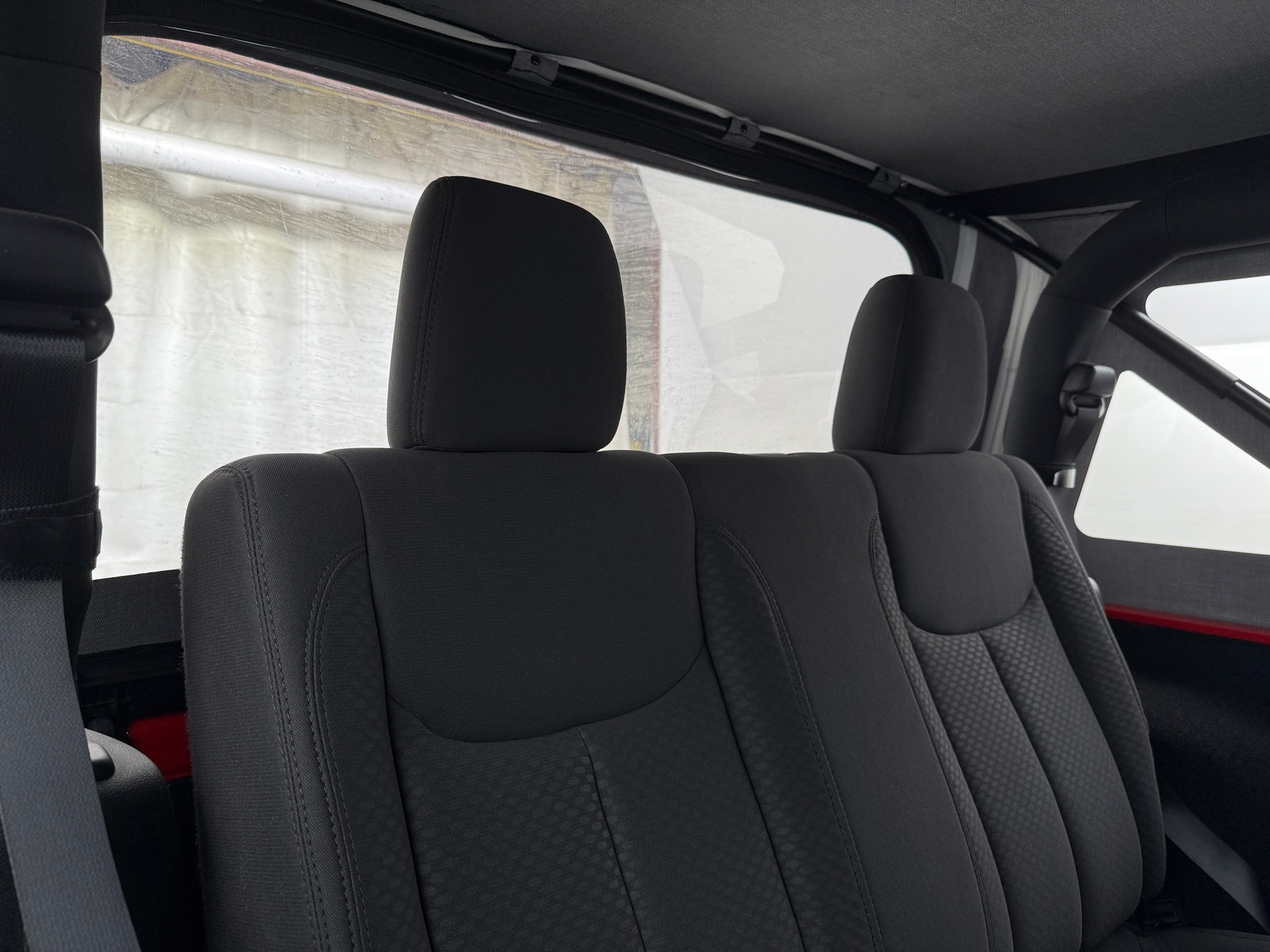 Thumbnail: 2016 Jeep Wrangler - 6