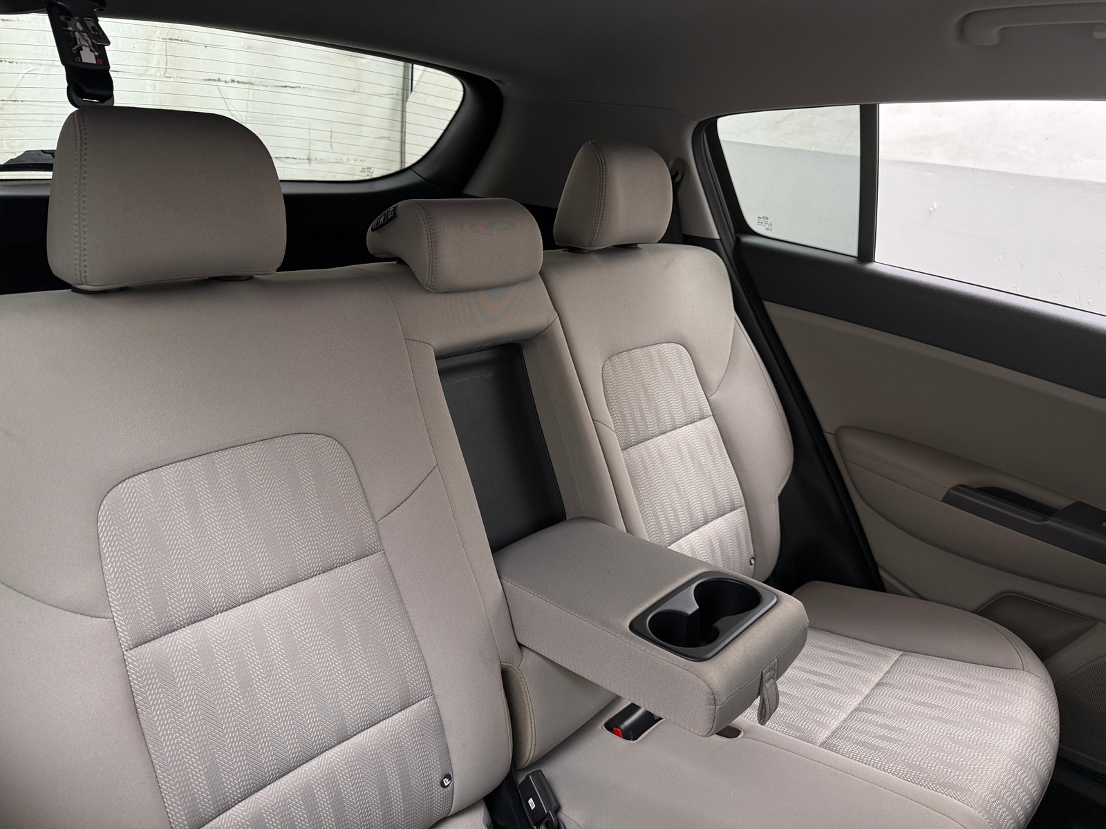 Thumbnail: 2020 Kia Sportage - 6