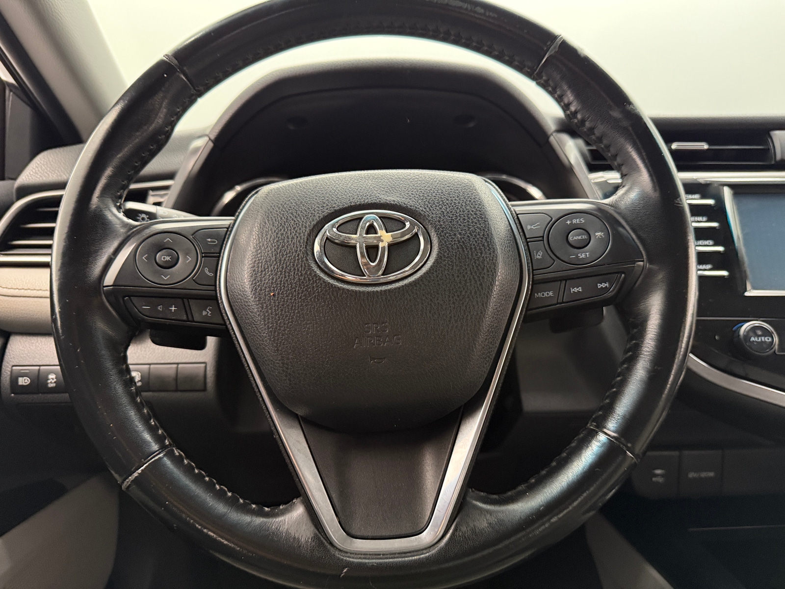 Thumbnail: 2019 Toyota Camry - 5