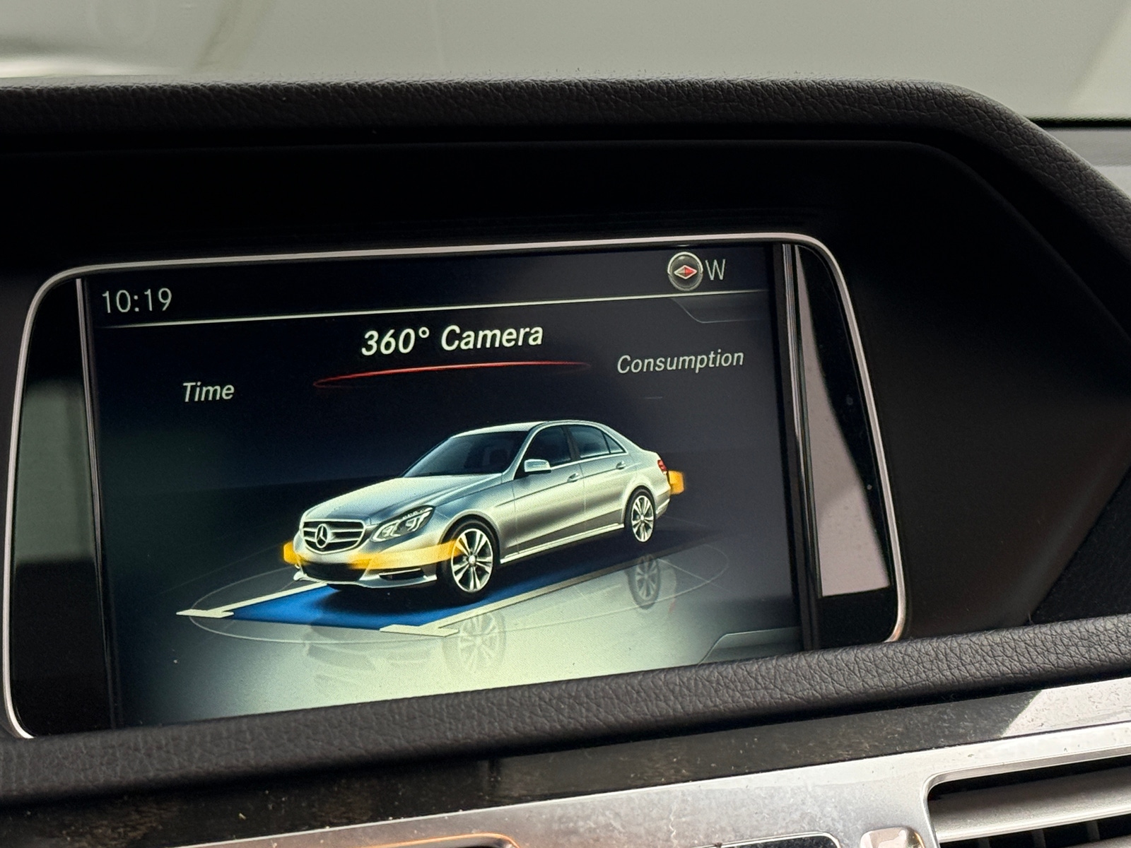 Thumbnail: 2016 Mercedes-Benz E-Class - 3