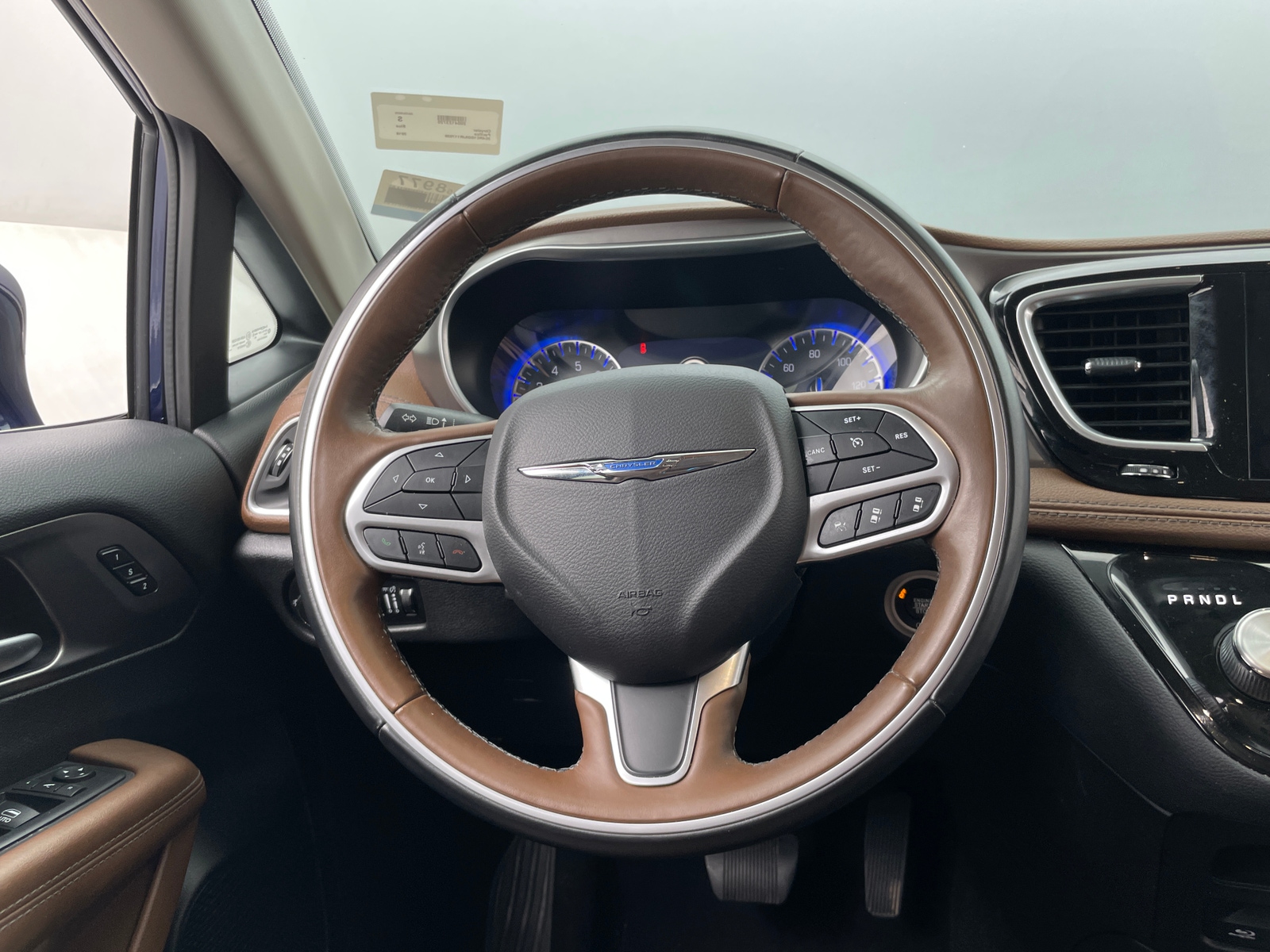 Thumbnail: 2018 Chrysler Pacifica - 4