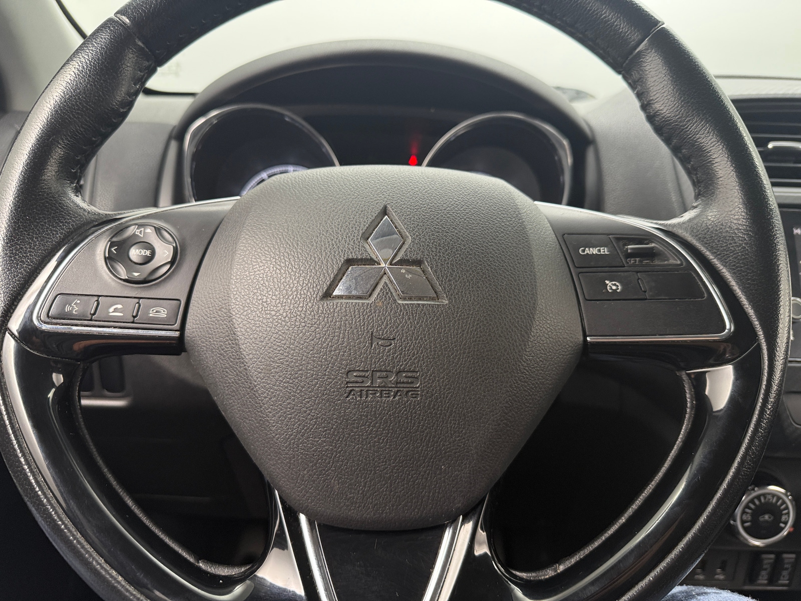 Thumbnail: 2018 Mitsubishi Outlander Sport - 5