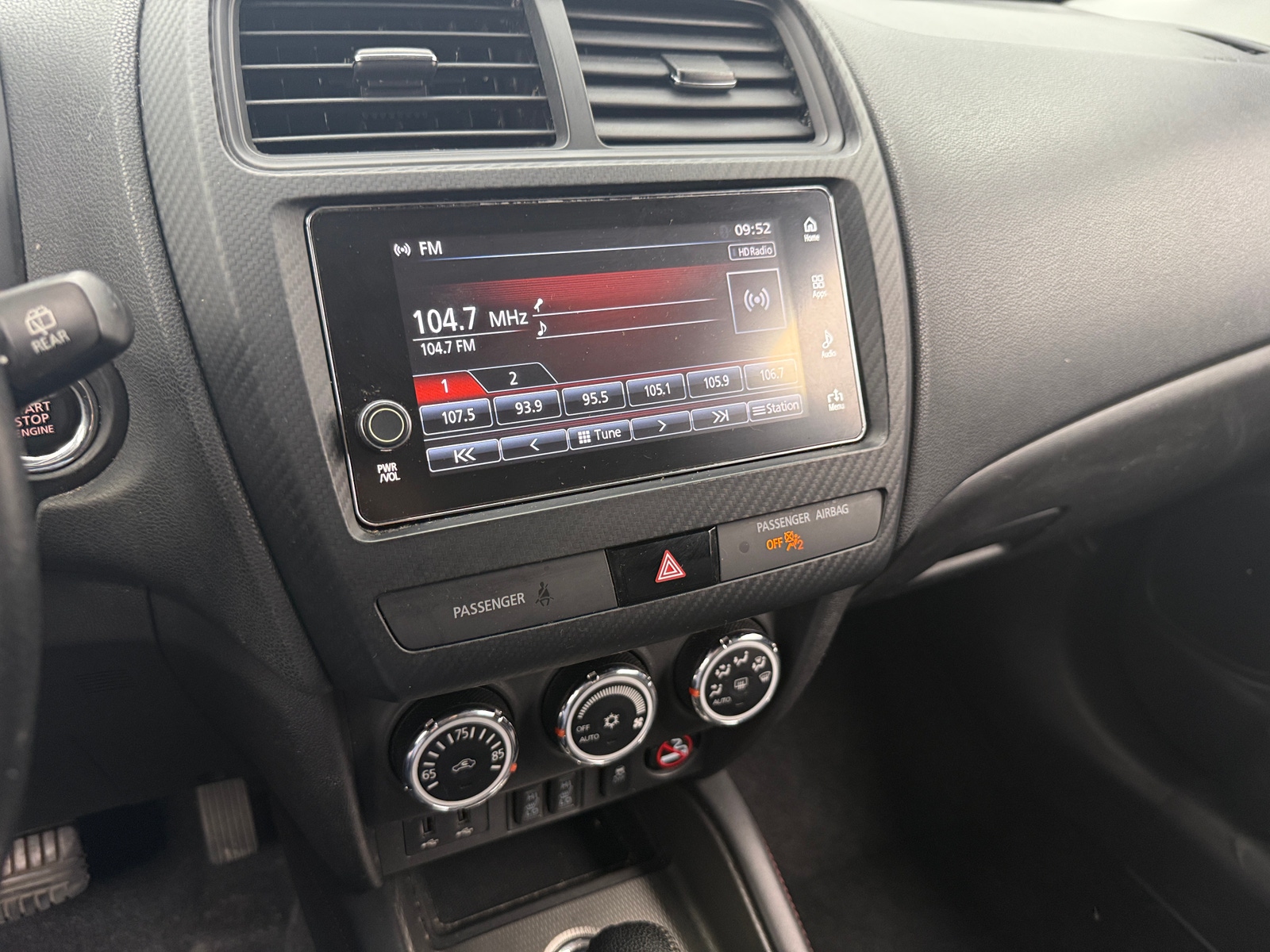 Thumbnail: 2018 Mitsubishi Outlander Sport - 4