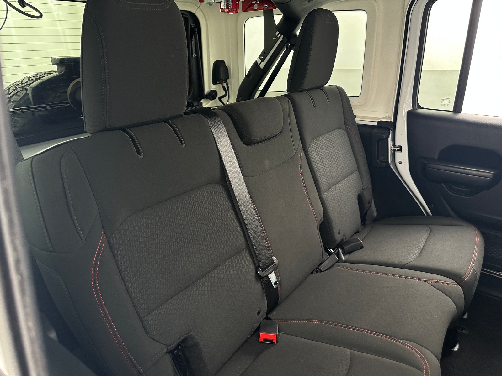 Thumbnail: 2018 Jeep Wrangler - 6