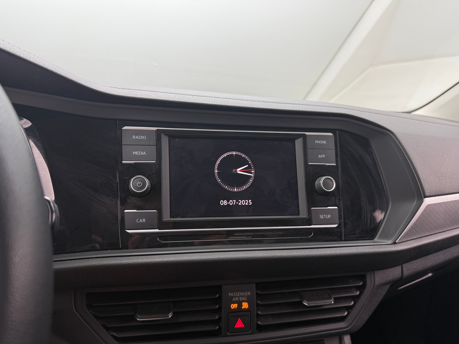 Thumbnail: 2019 Volkswagen Jetta - 4