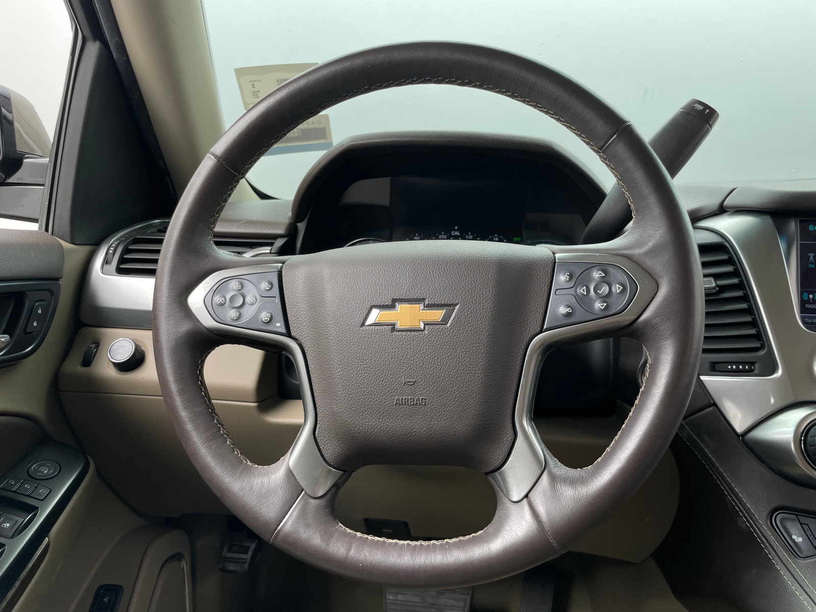 Thumbnail: 2017 Chevrolet Suburban - 4