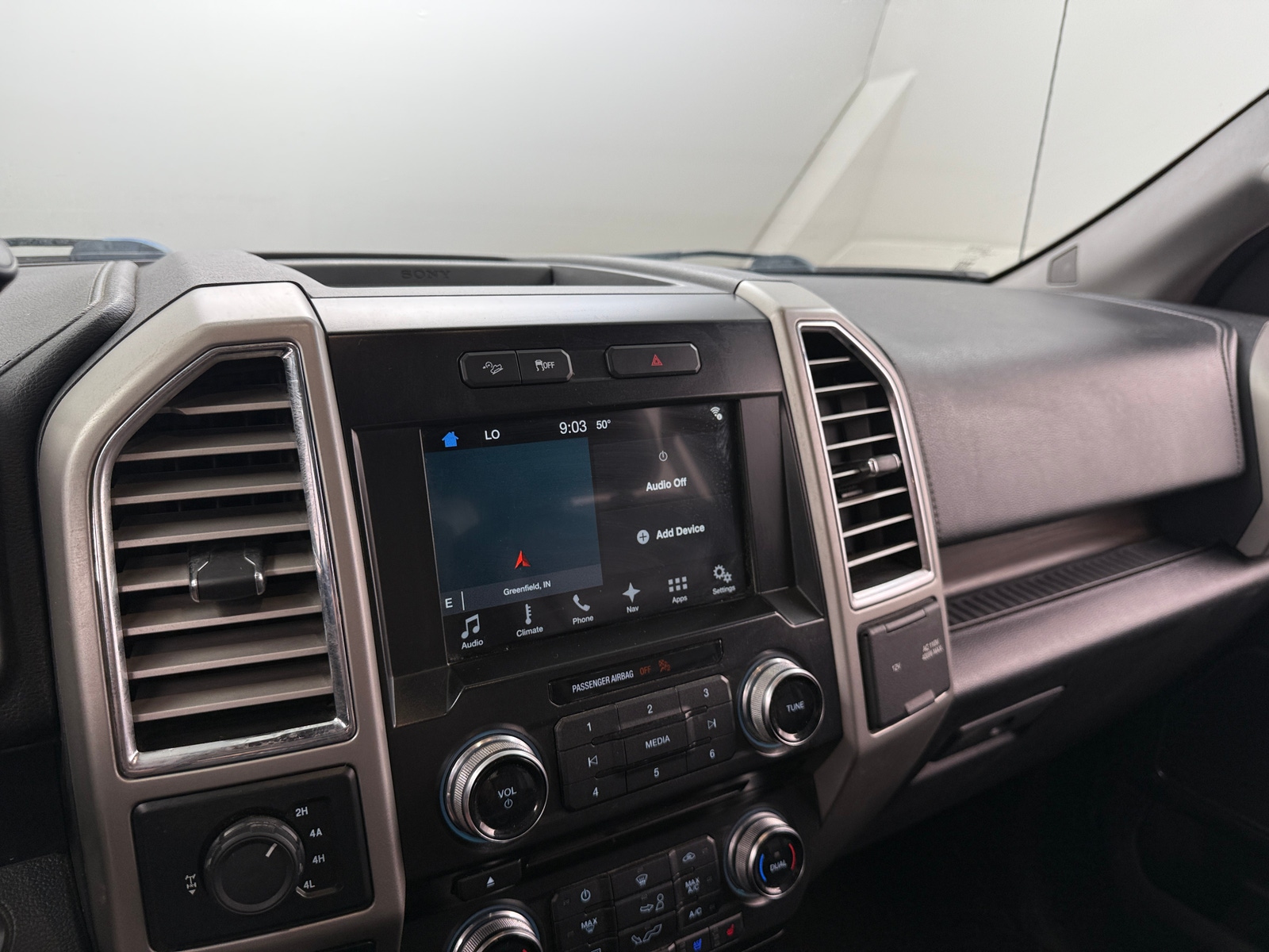 Thumbnail: 2016 Ford Econoline - 3