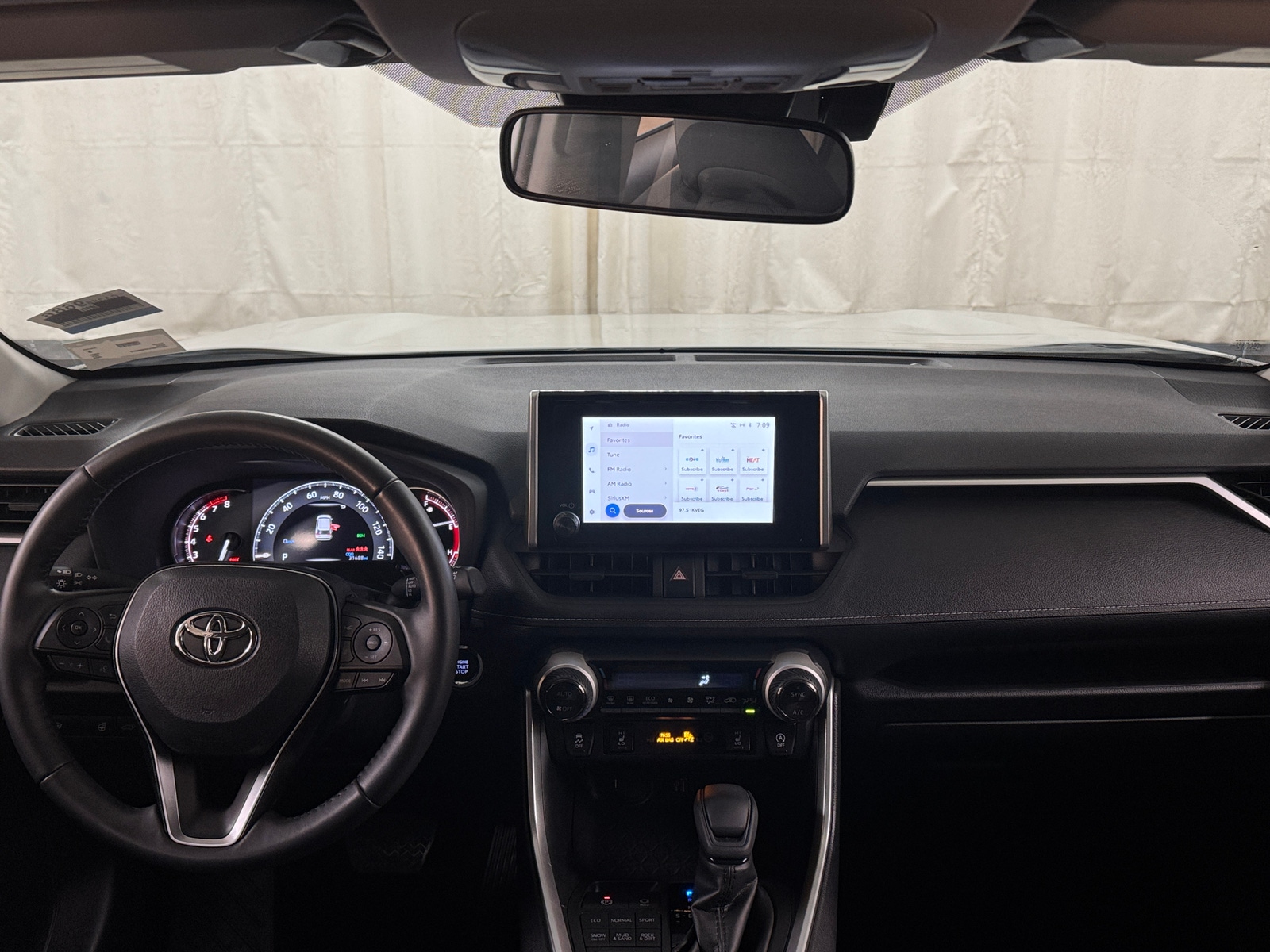 Thumbnail: 2023 Toyota RAV4 - 3