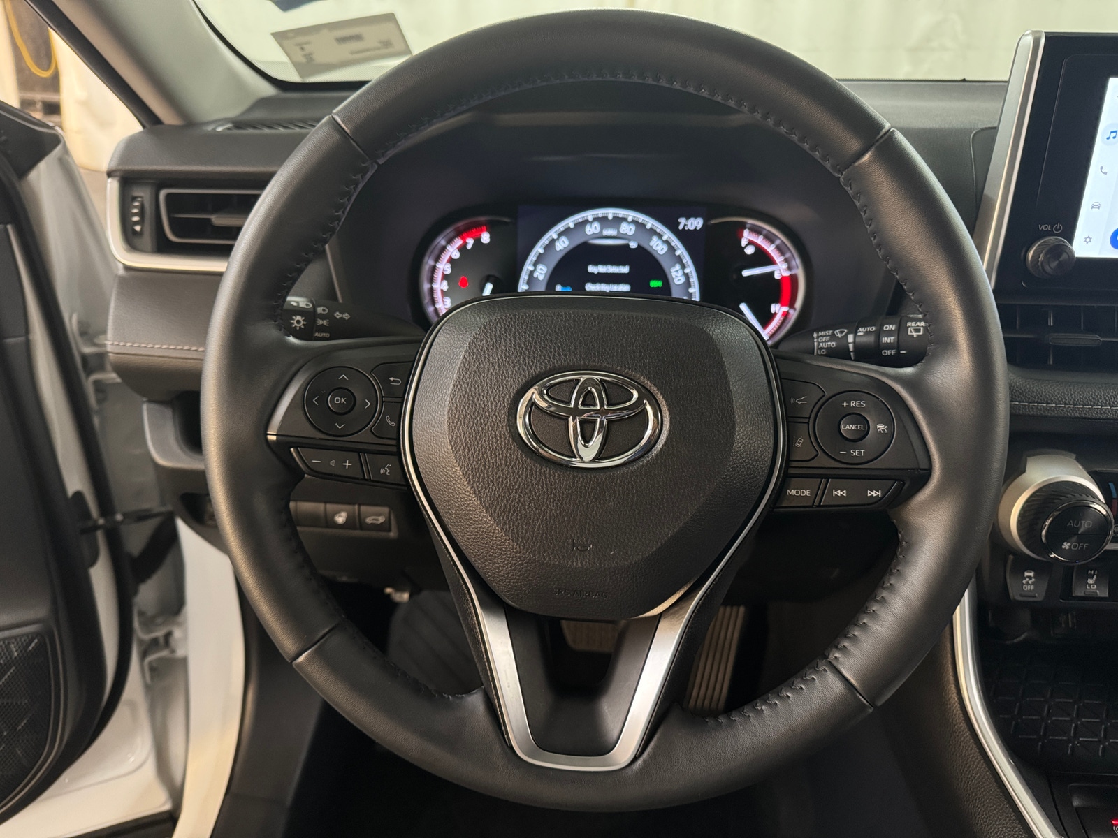 Thumbnail: 2023 Toyota RAV4 - 5