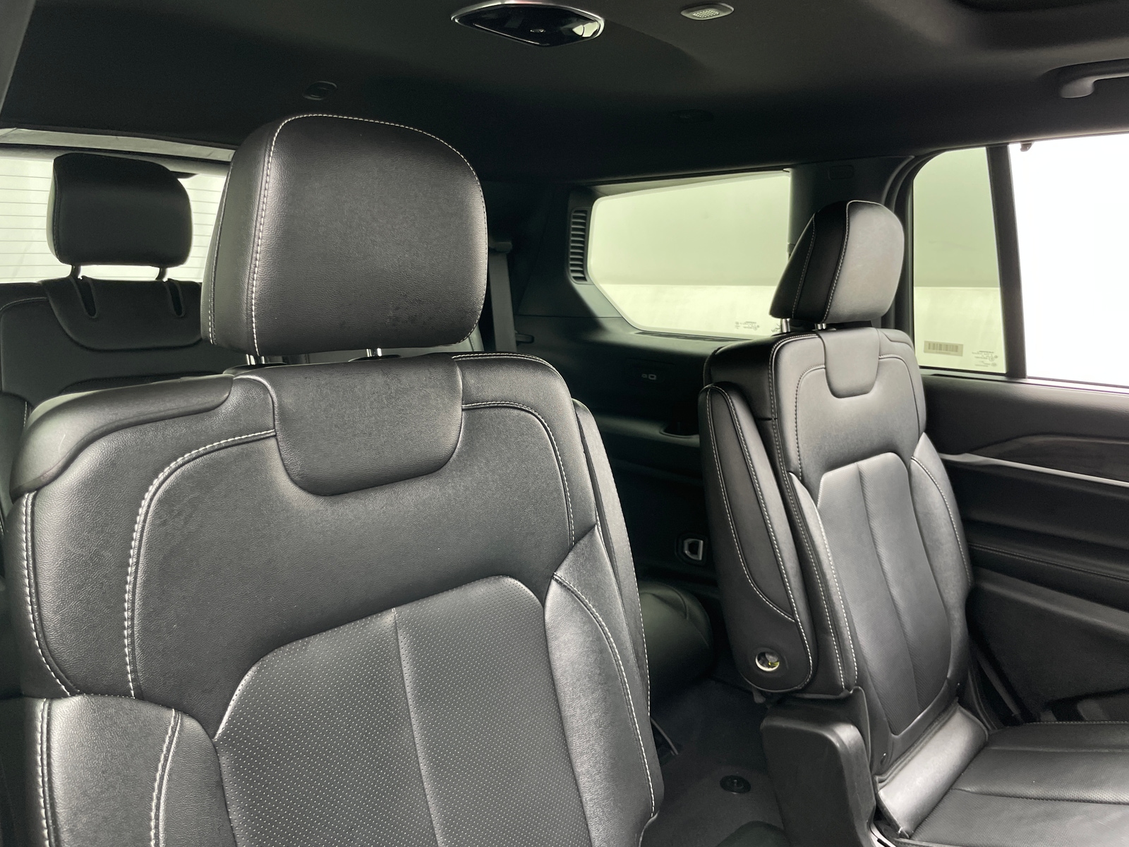 Thumbnail: 2024 Jeep Grand Cherokee L - 5