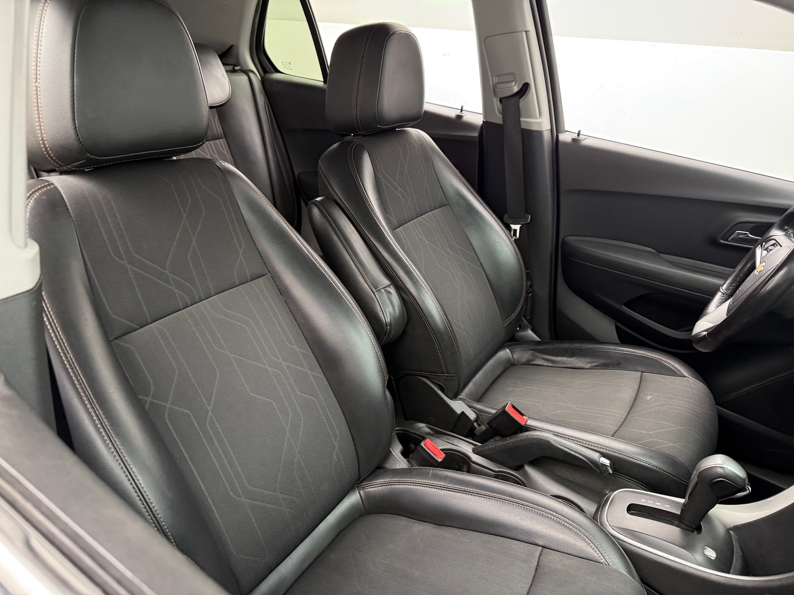 Thumbnail: 2018 Chevrolet Trax - 2