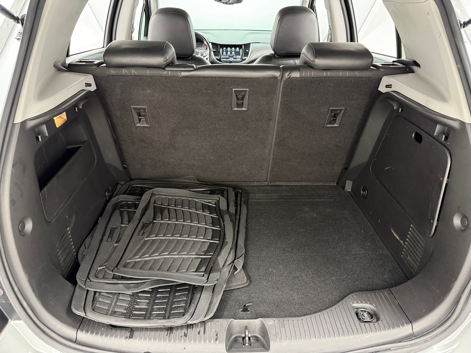 Thumbnail: 2018 Chevrolet Trax - 7