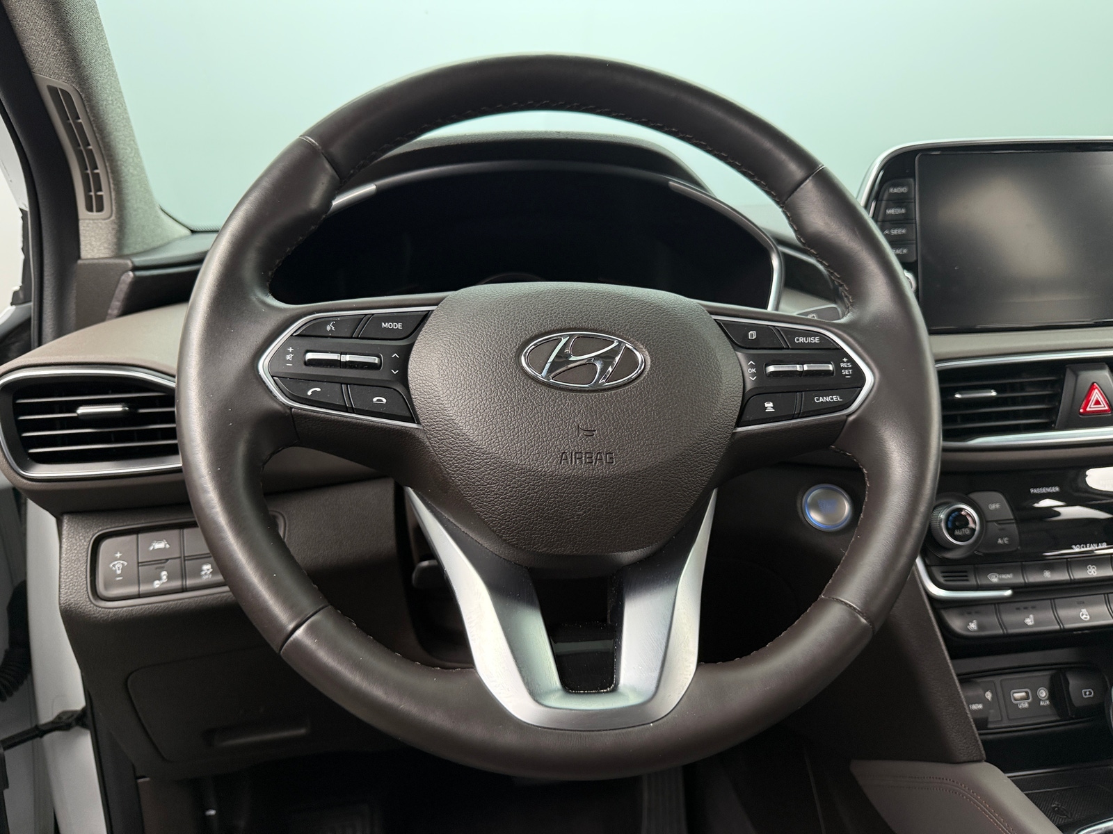 Thumbnail: 2020 Hyundai Santa Fe - 4
