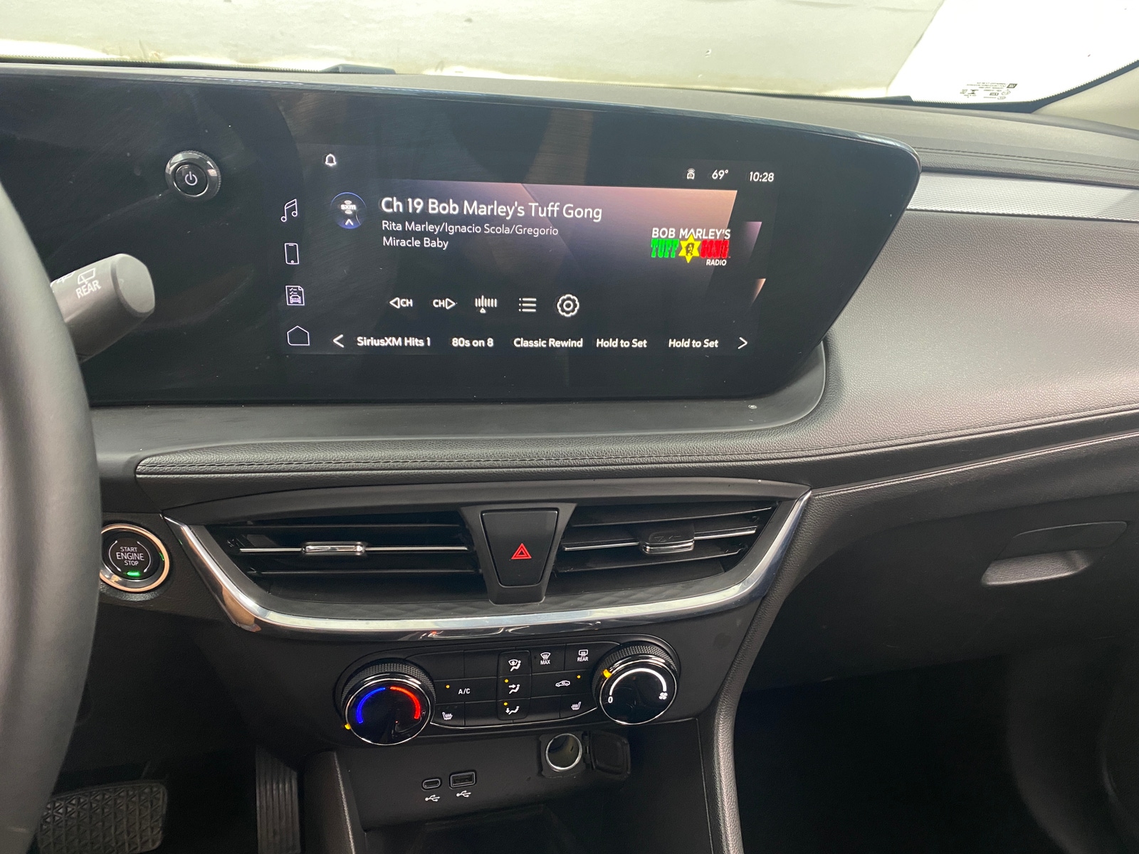 Thumbnail: 2024 Buick Encore GX - 4