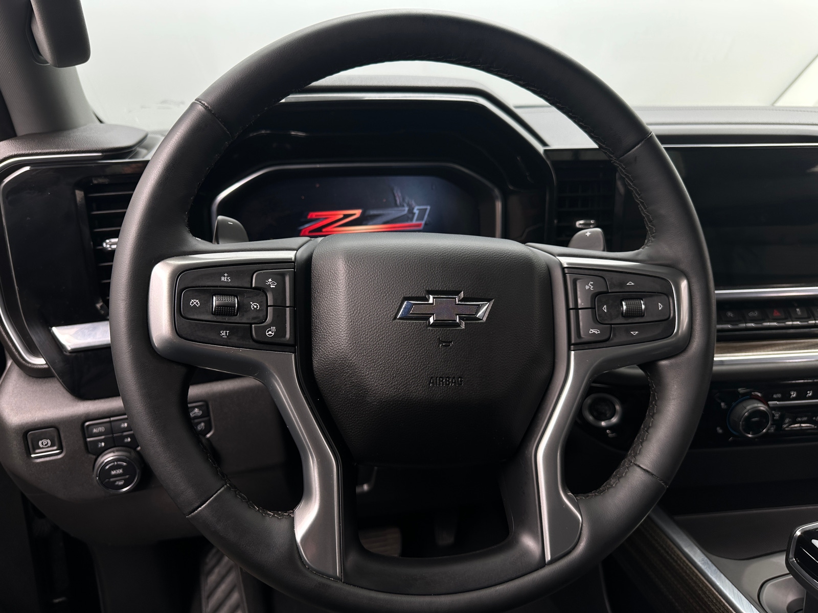 Thumbnail: 2023 Chevrolet Silverado 1500 - 4