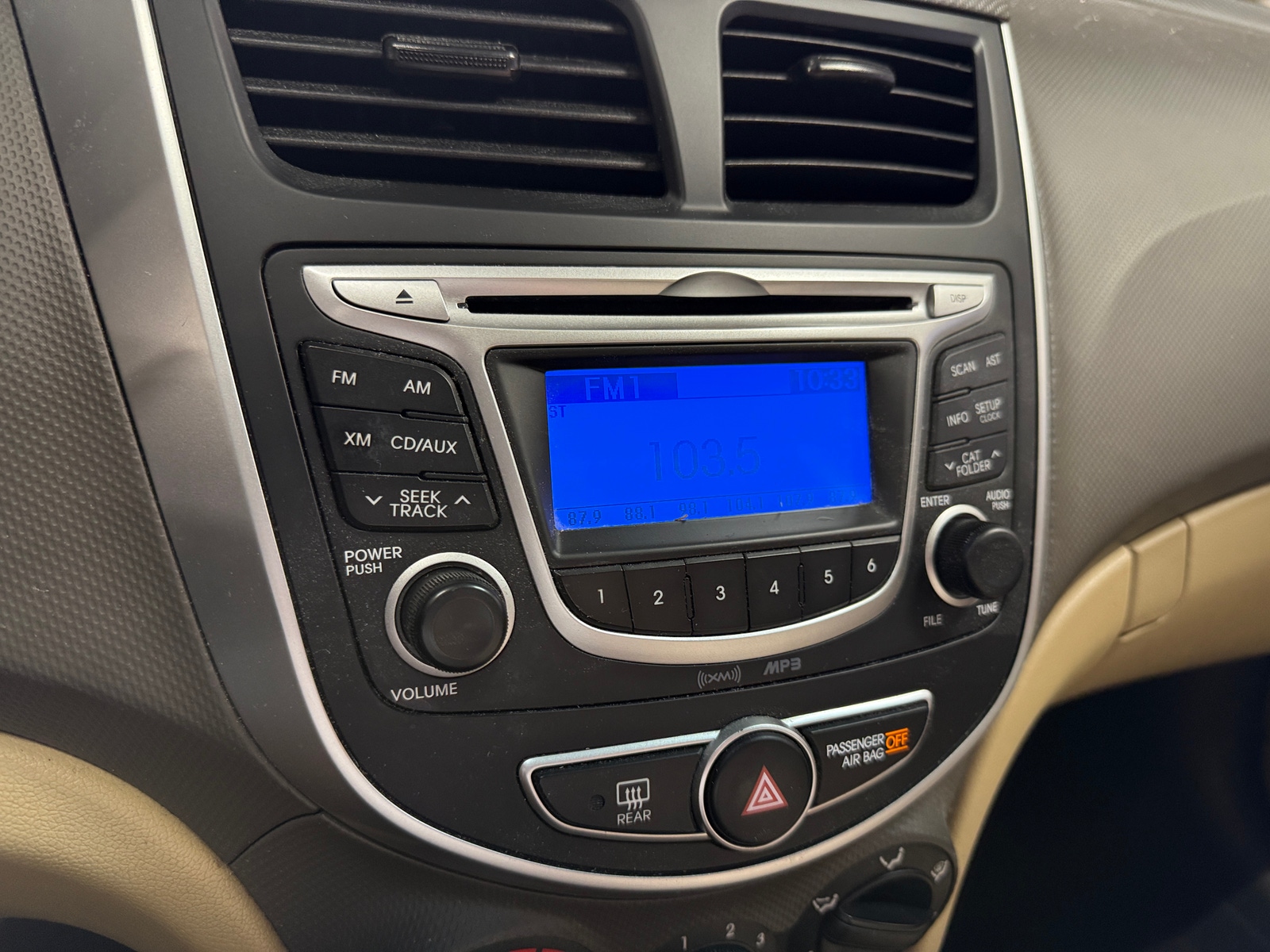 Thumbnail: 2013 Hyundai Accent - 4