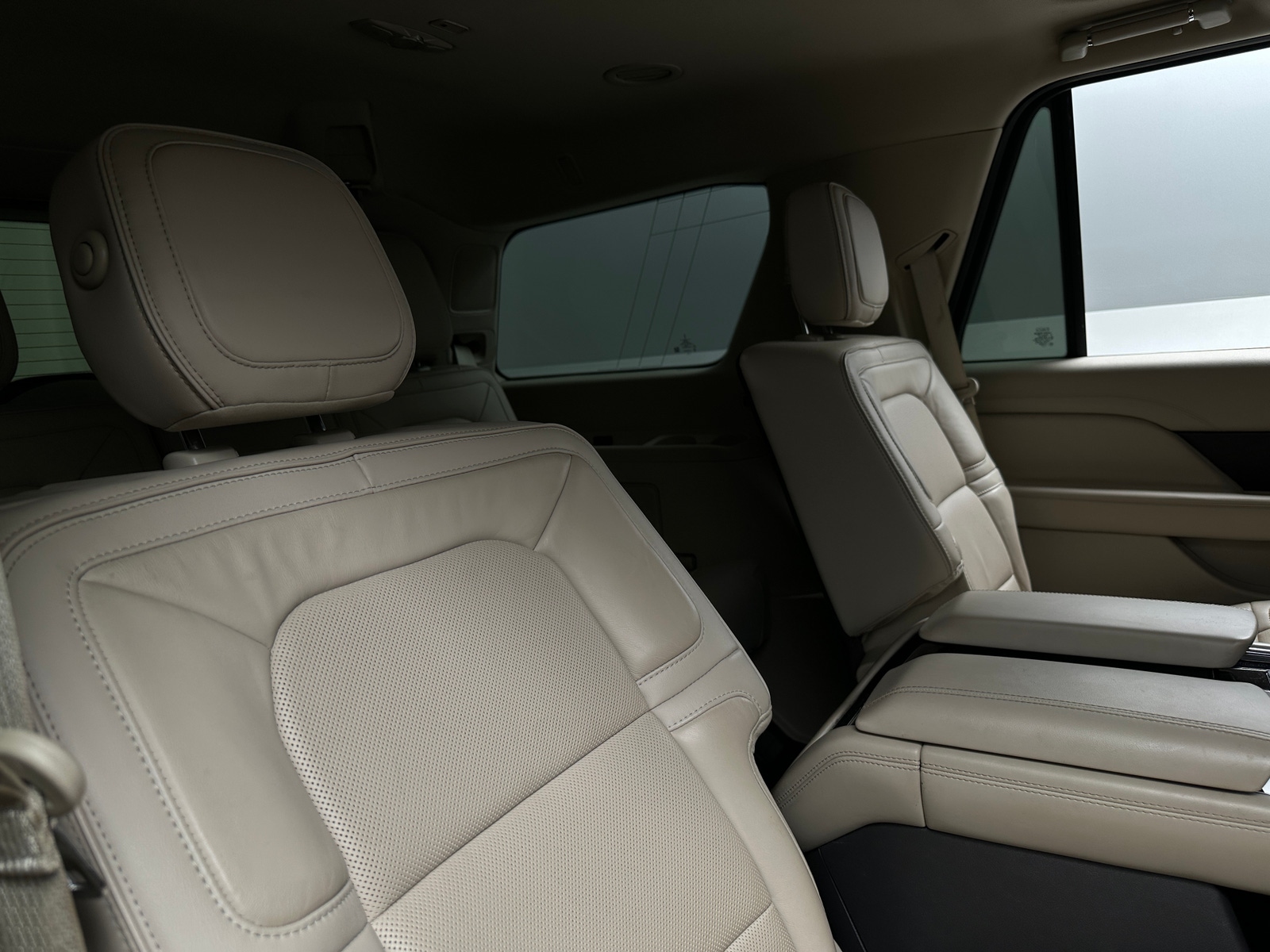 Thumbnail: 2018 Lincoln Navigator - 5