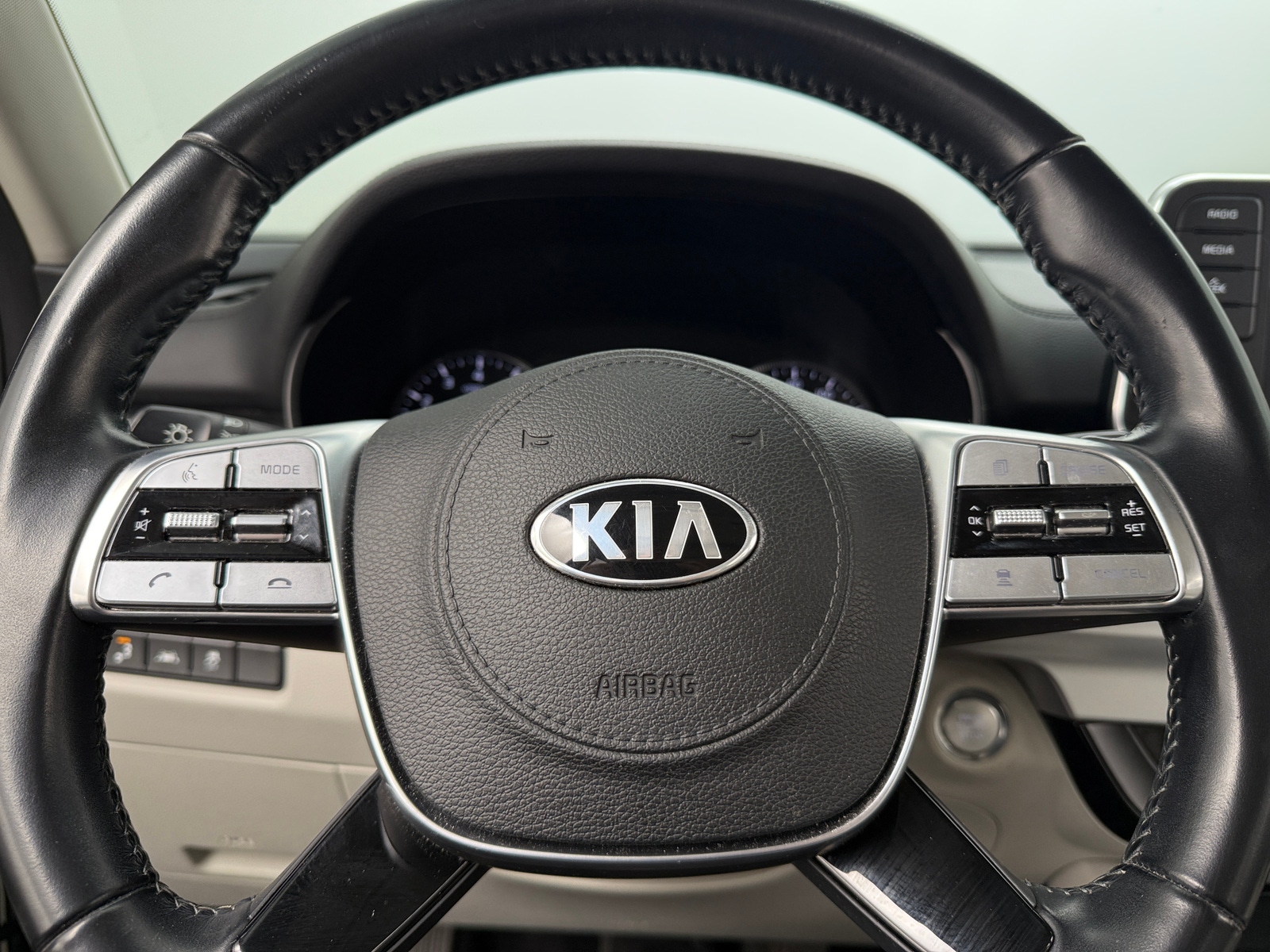 Thumbnail: 2021 Kia Telluride - 4