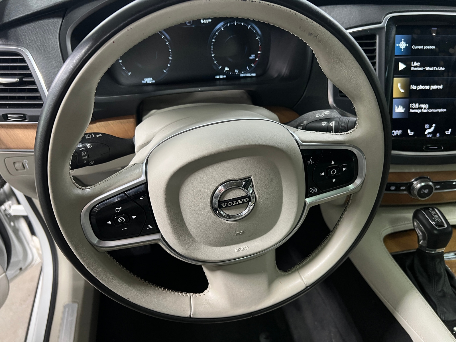 Thumbnail: 2022 Volvo XC90 - 4