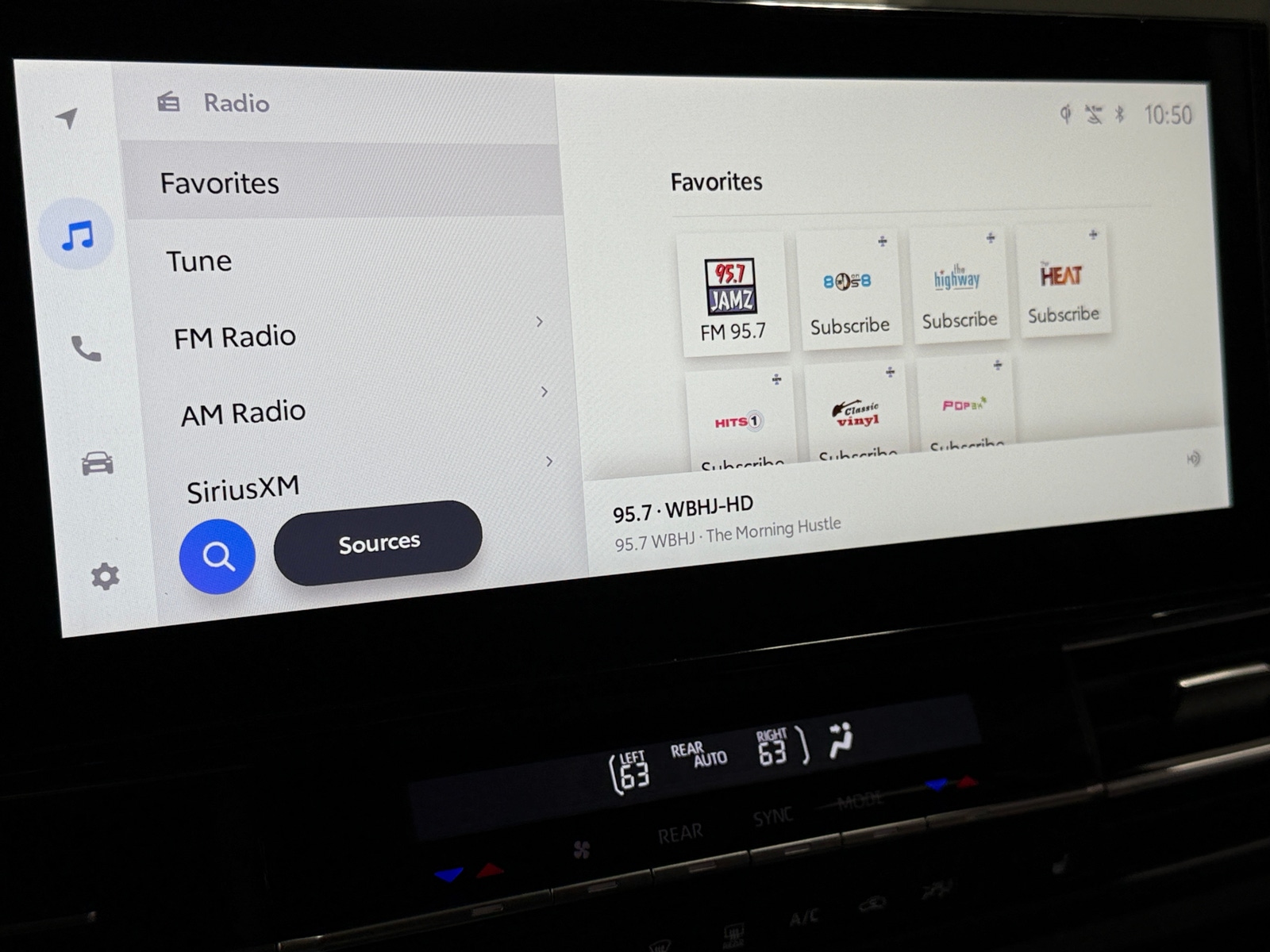 Thumbnail: 2025 Toyota Sienna - 3