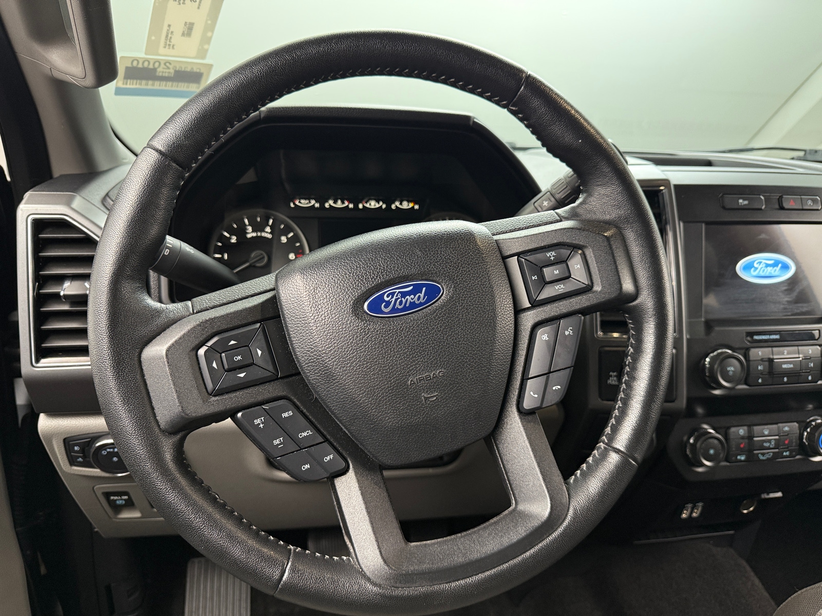 Thumbnail: 2019 Ford Econoline - 5