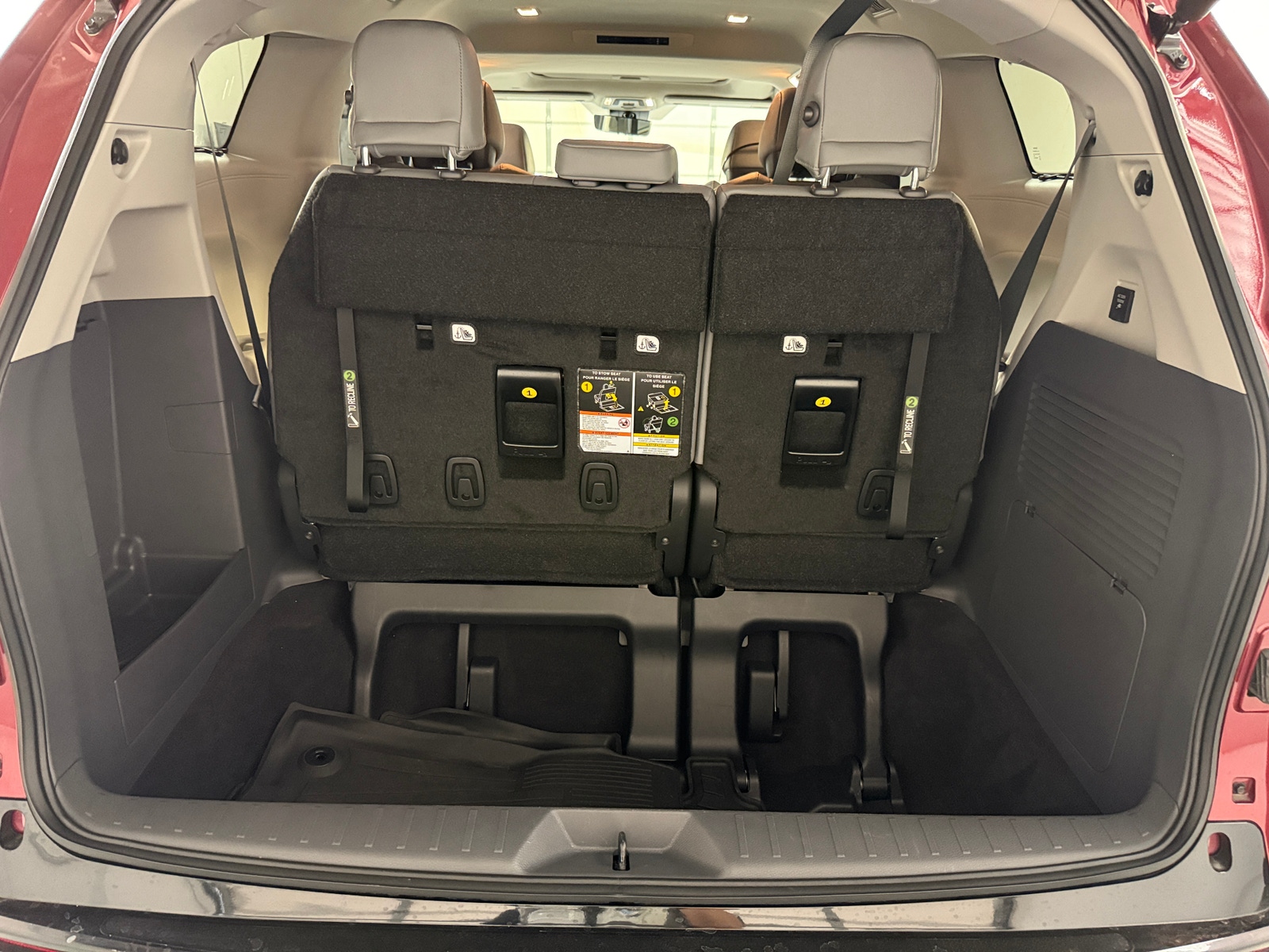 Thumbnail: 2024 Toyota Sienna - 6