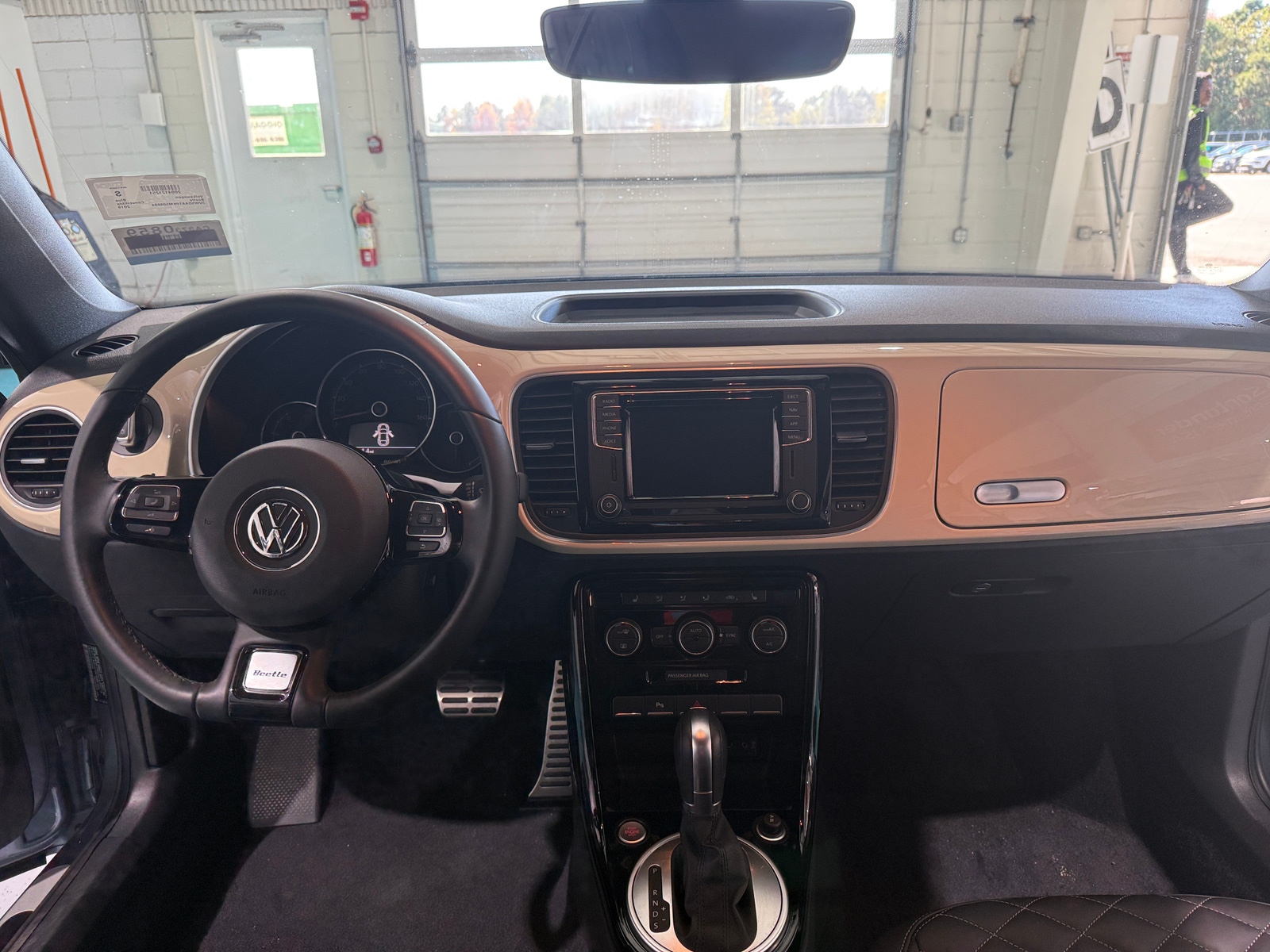 Thumbnail: 2019 Volkswagen Beetle - 2