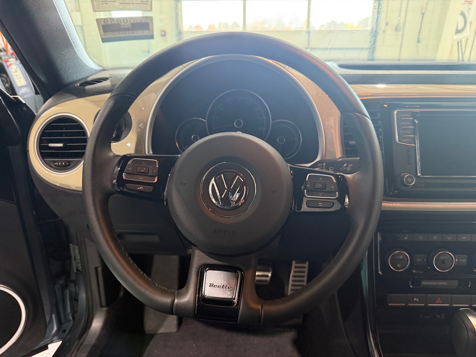 Thumbnail: 2019 Volkswagen Beetle - 4